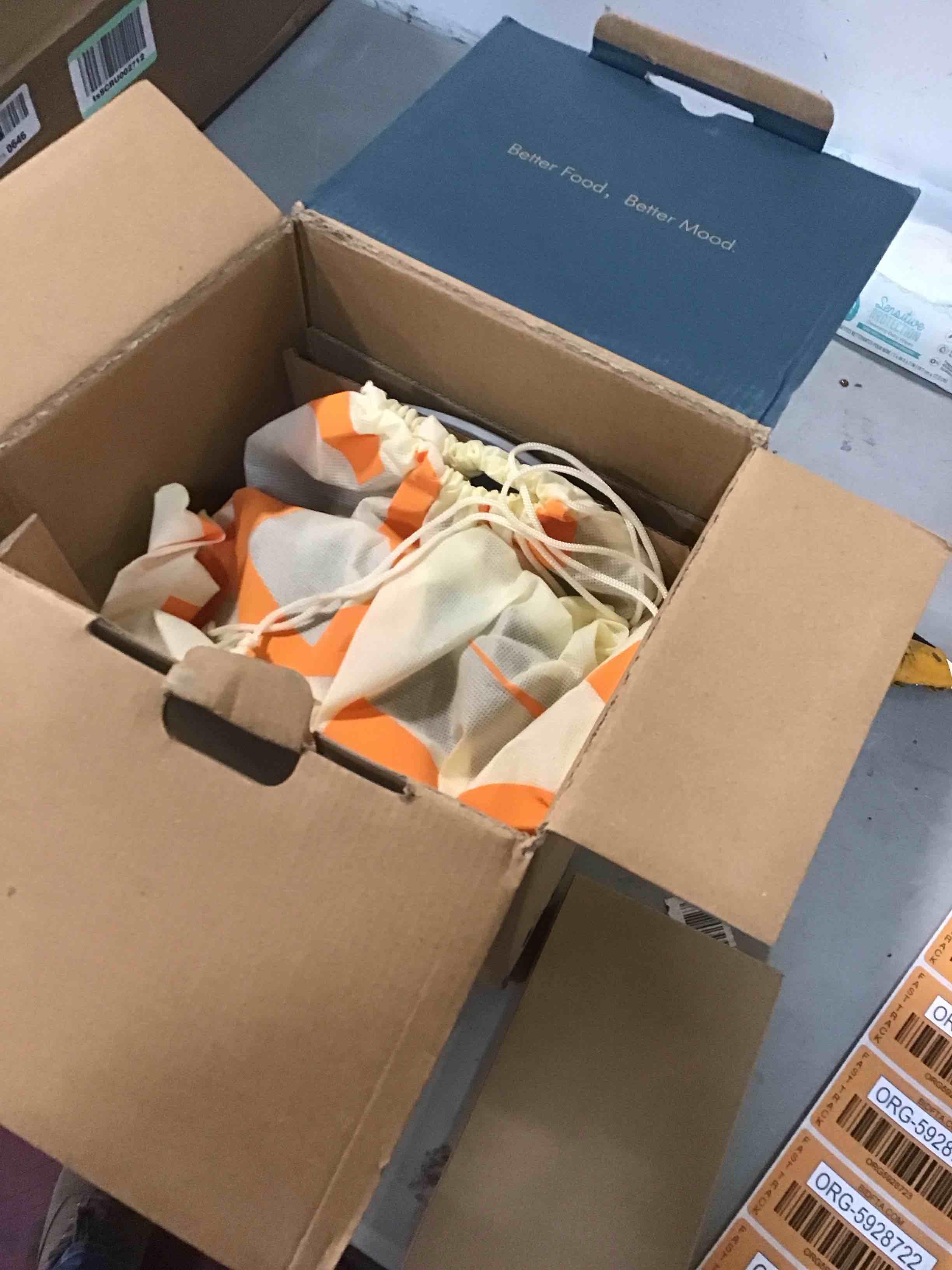 https://s3.amazonaws.com/lotting-images-prod/bidfta/ORG5928721_1709578138608.jpeg