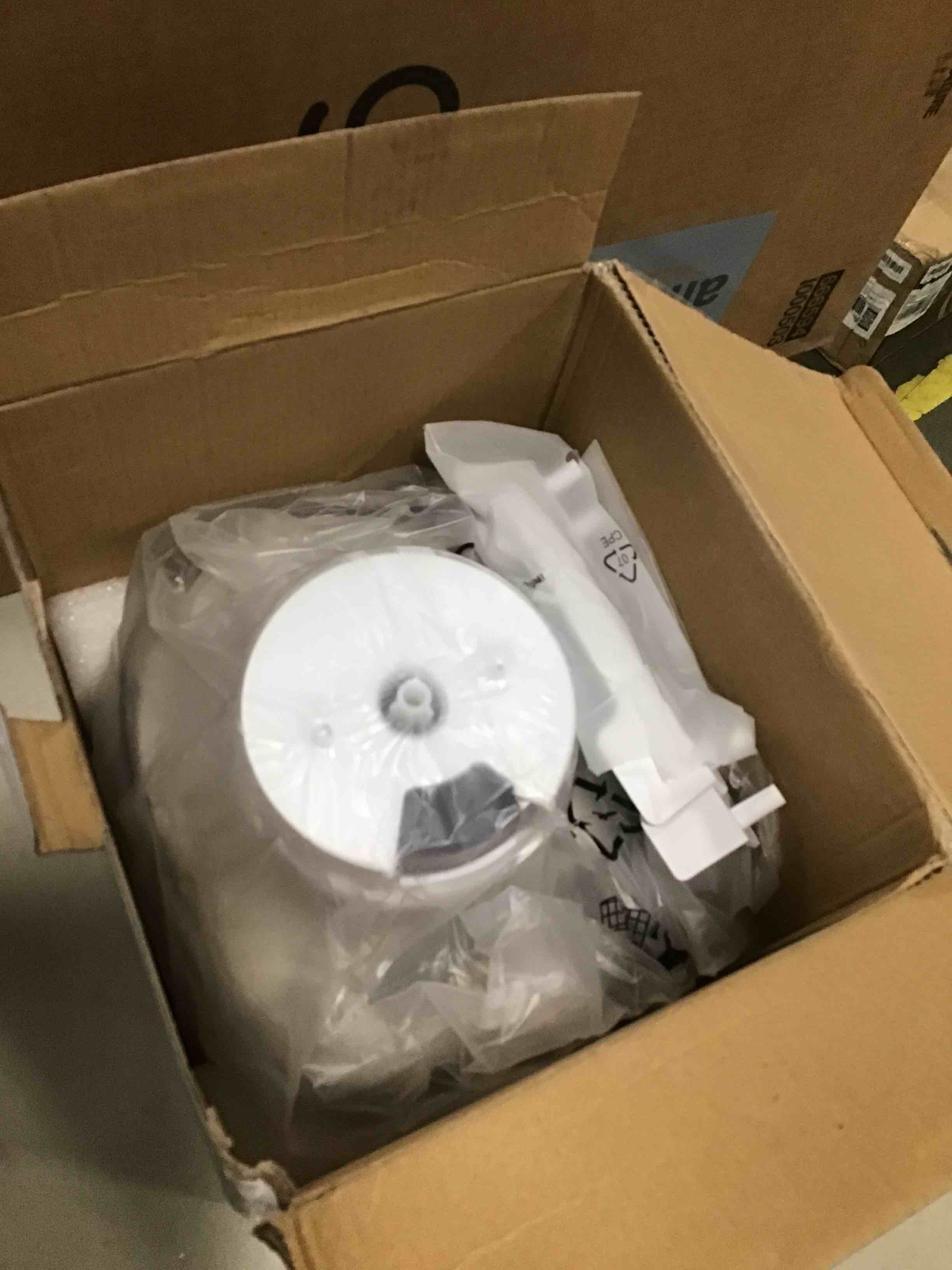 https://s3.amazonaws.com/lotting-images-prod/bidfta/ORG5929113_1709843710988.jpeg