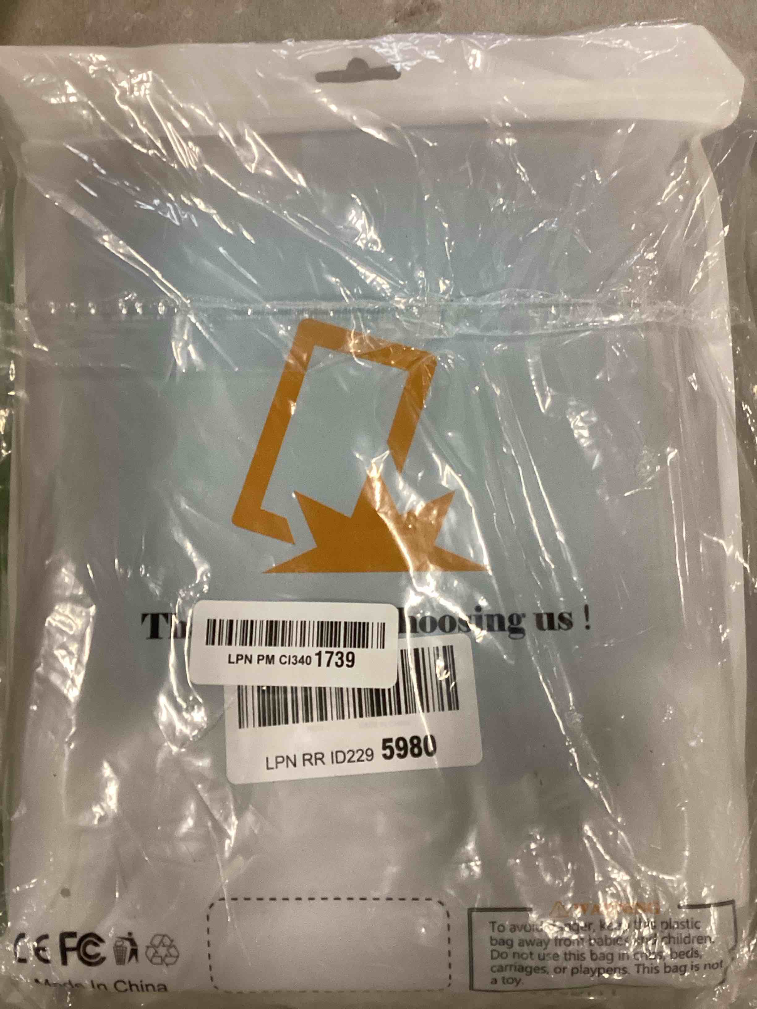 https://s3.amazonaws.com/lotting-images-prod/bidfta/ORG5930890_1709911350403.jpeg