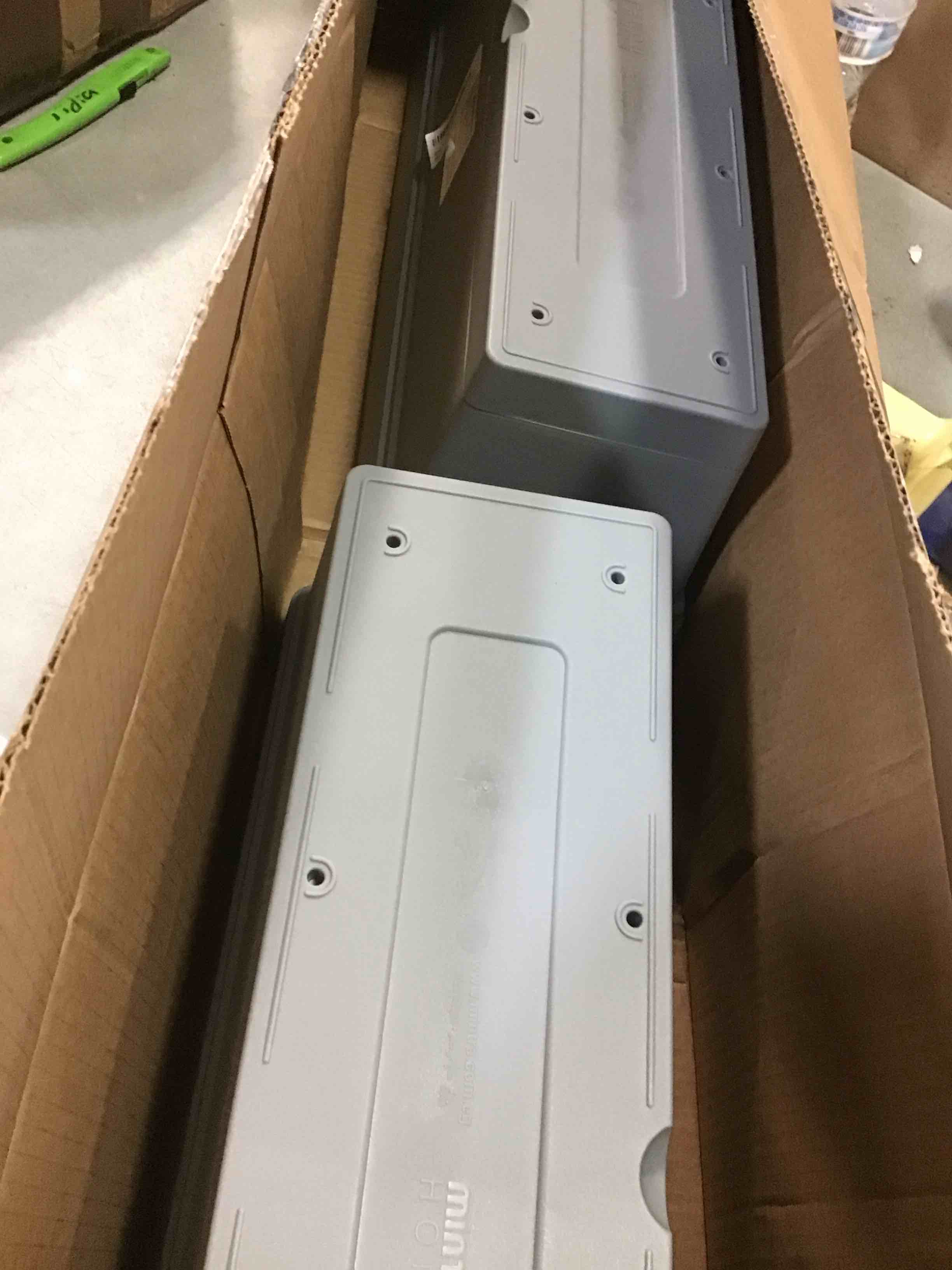 https://s3.amazonaws.com/lotting-images-prod/bidfta/ORG5933987_1710249002233.jpeg