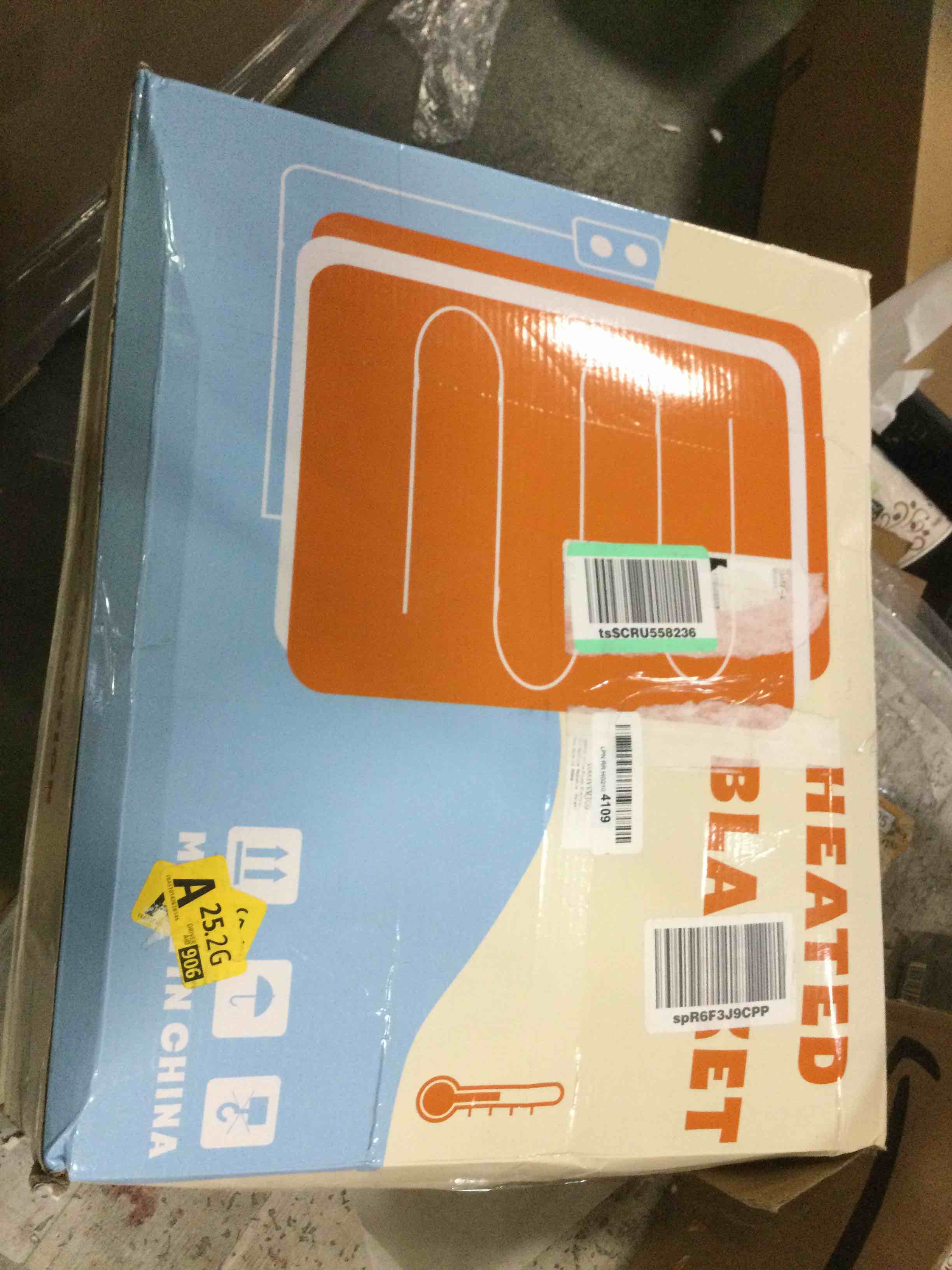 https://s3.amazonaws.com/lotting-images-prod/bidfta/ORG5936680_1711555756950.jpeg