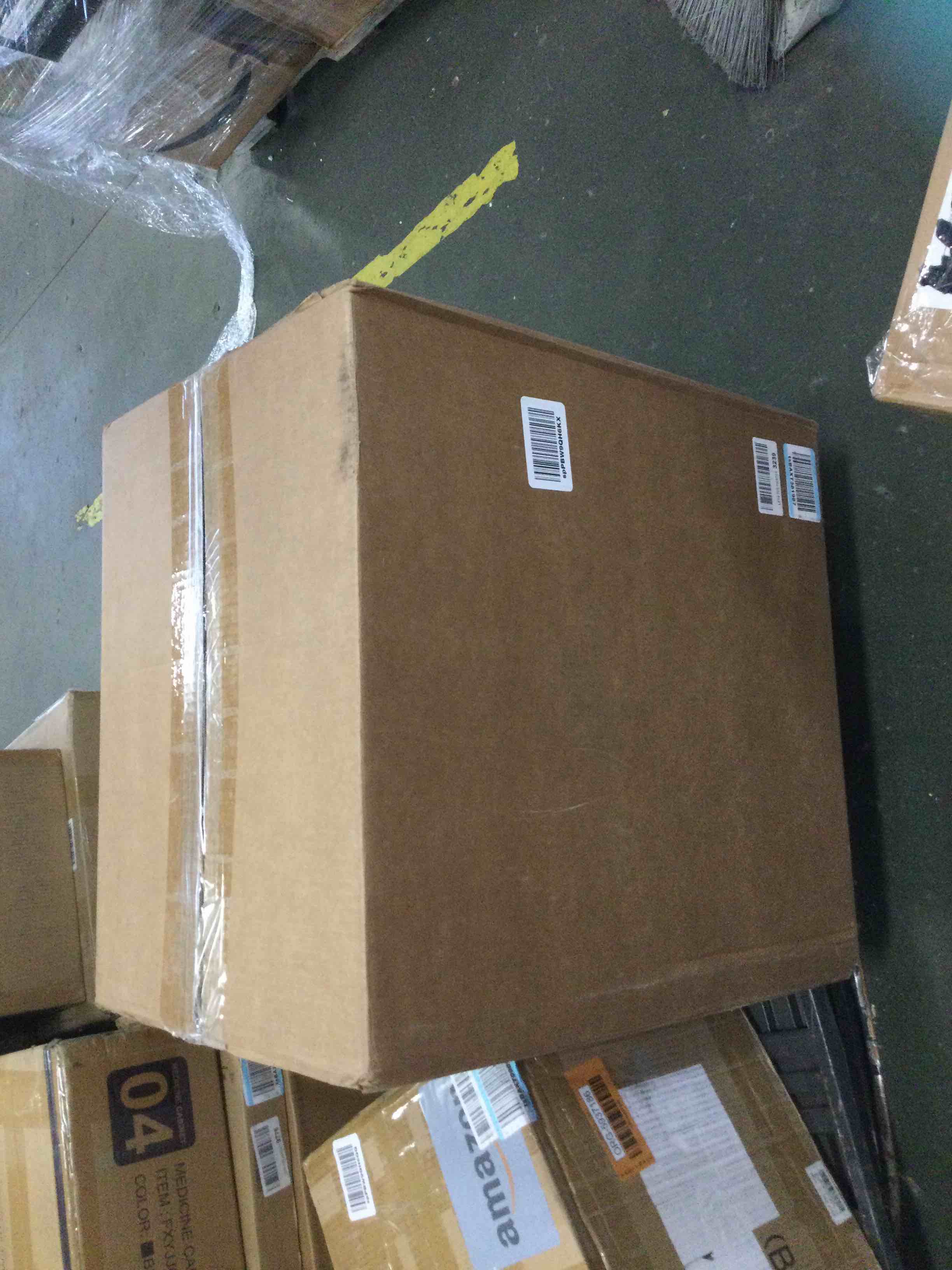 https://s3.amazonaws.com/lotting-images-prod/bidfta/ORG5937187_1711808670814.jpeg