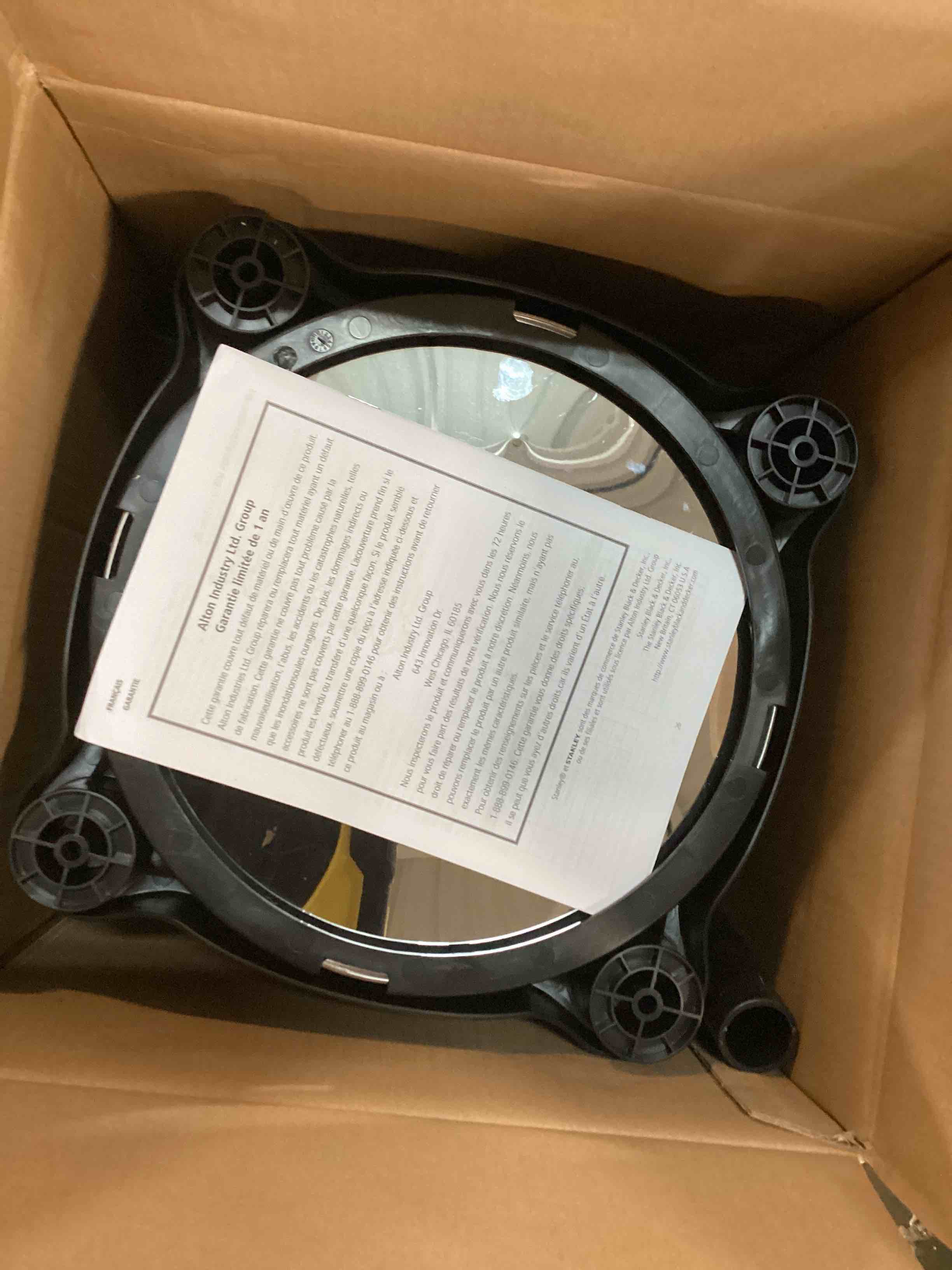 https://s3.amazonaws.com/lotting-images-prod/bidfta/ORG5937773_1710264085900.jpeg
