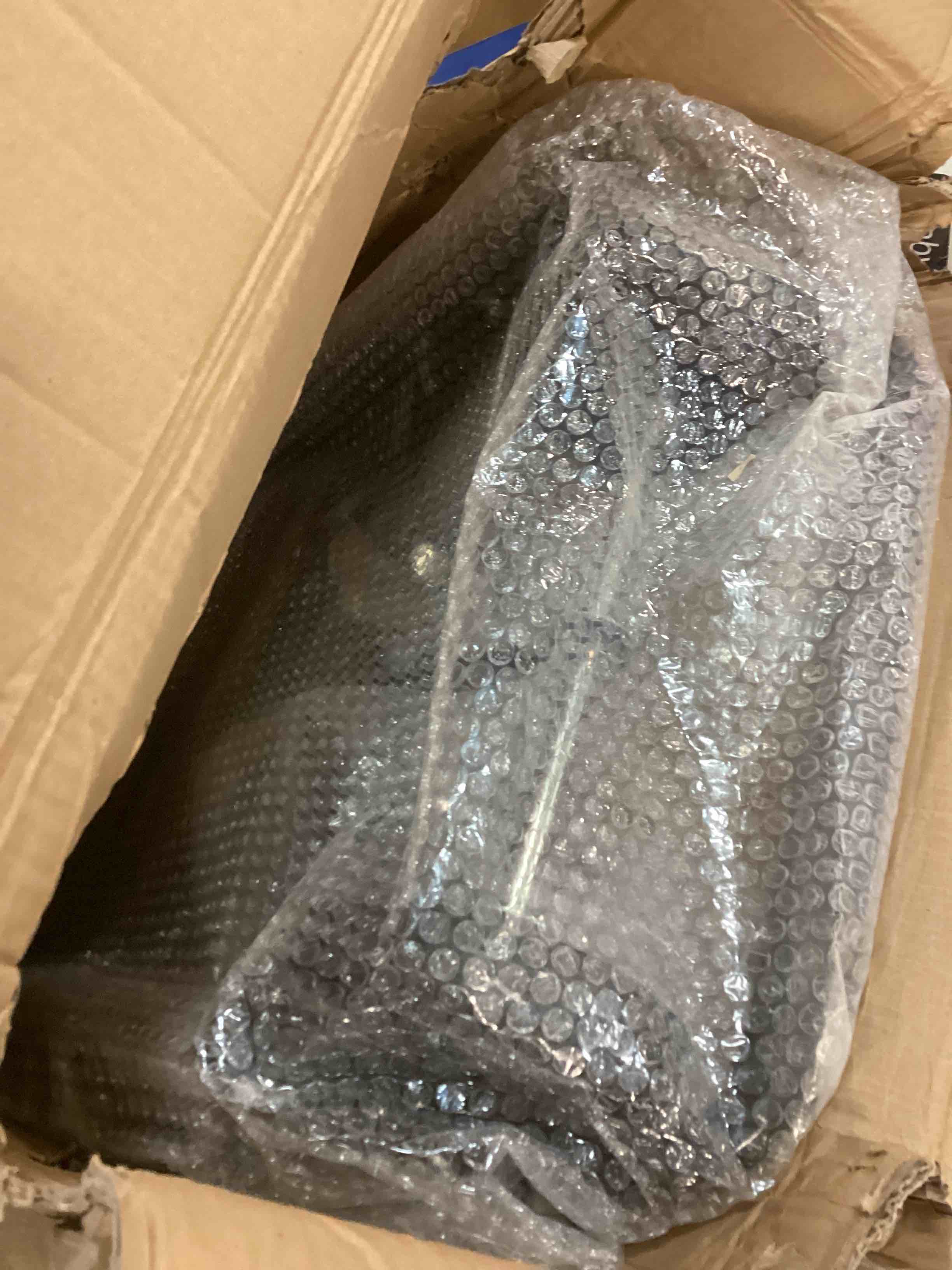 https://s3.amazonaws.com/lotting-images-prod/bidfta/ORG5937856_1710272097731.jpeg