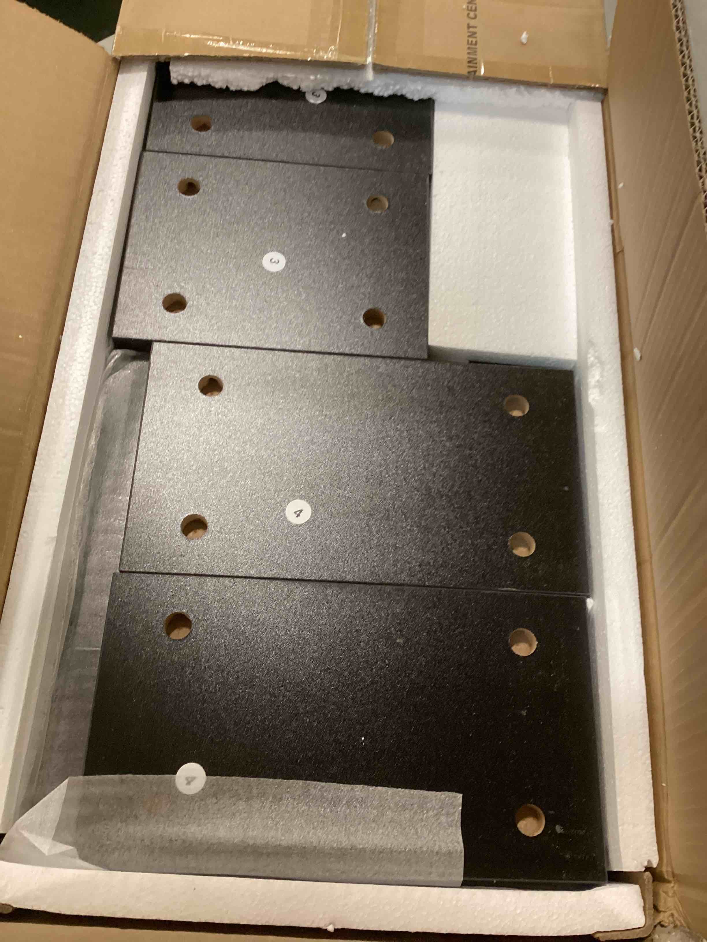 https://s3.amazonaws.com/lotting-images-prod/bidfta/ORG5937901_1710329420975.jpeg