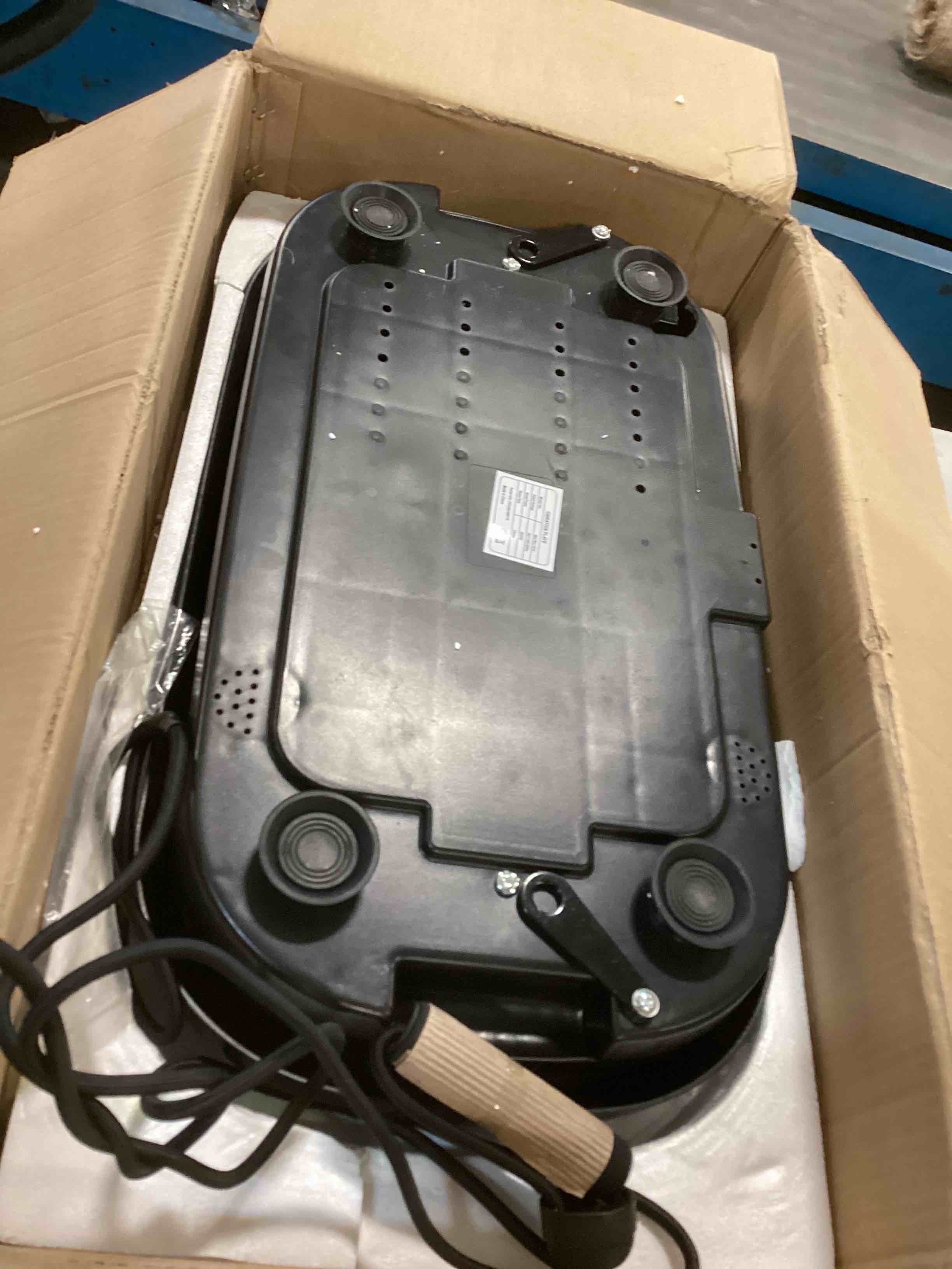 https://s3.amazonaws.com/lotting-images-prod/bidfta/ORG5938023_1710342213497.jpeg