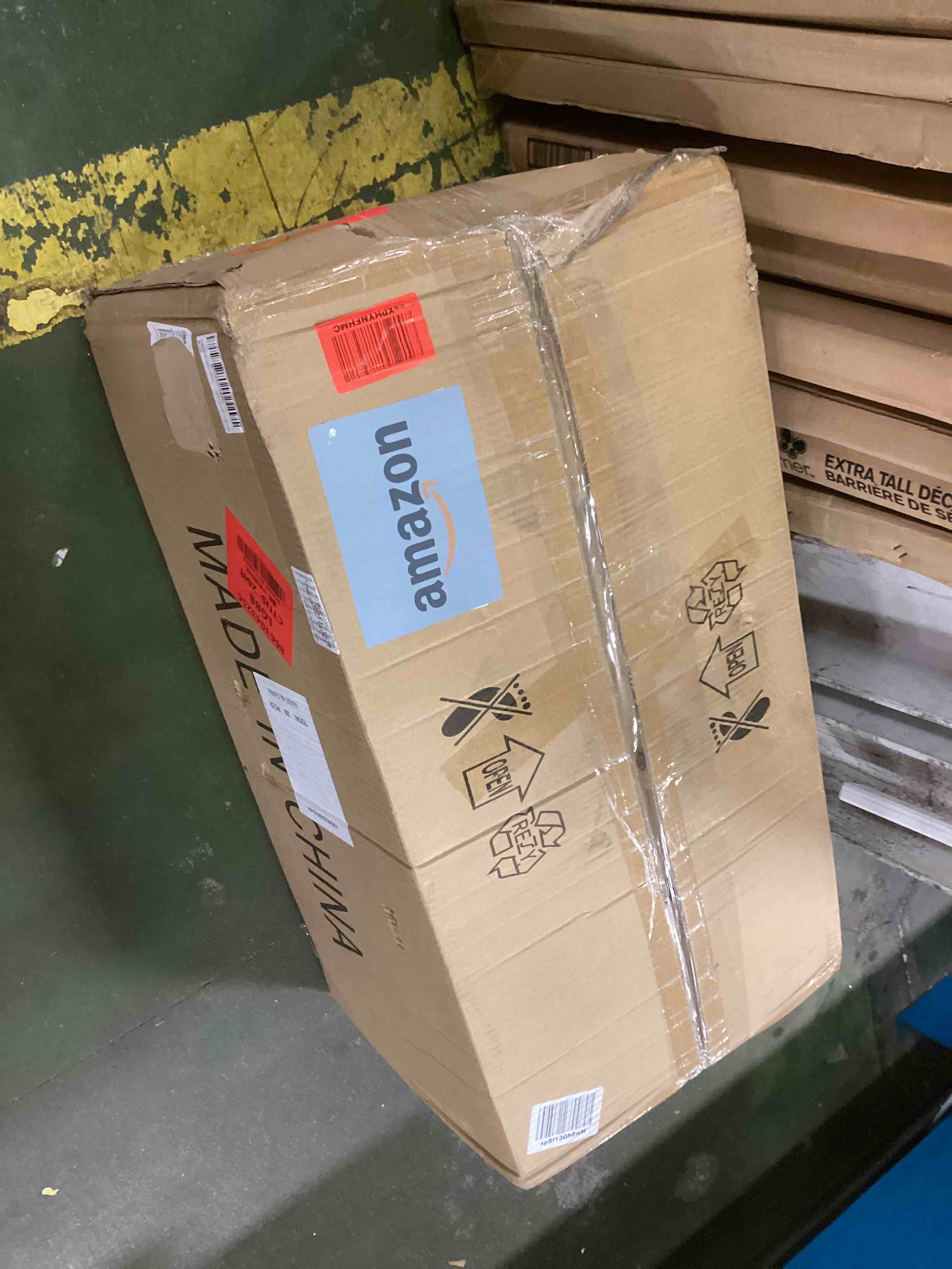 https://s3.amazonaws.com/lotting-images-prod/bidfta/ORG5938591_1710506363351.jpeg