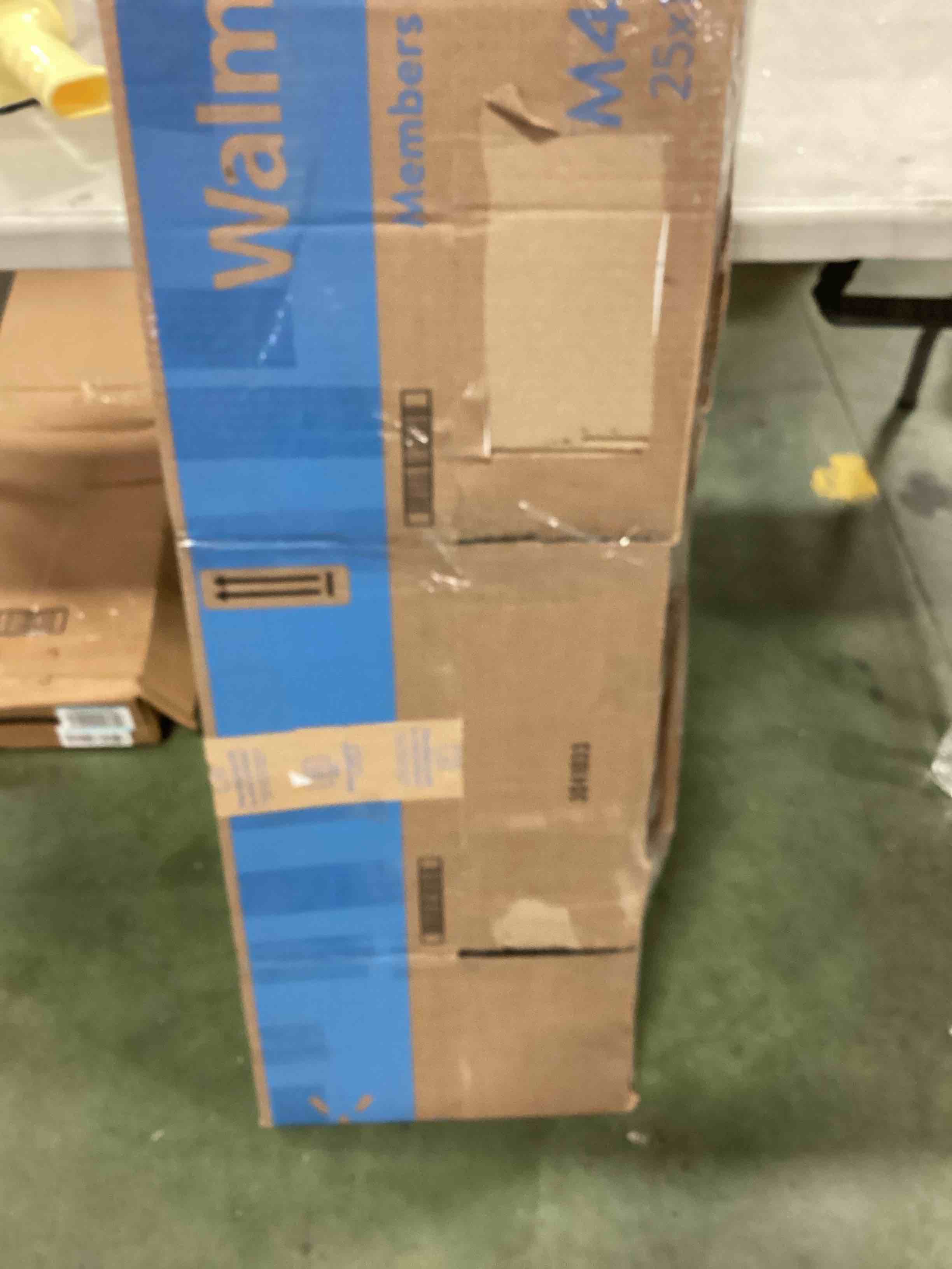 https://s3.amazonaws.com/lotting-images-prod/bidfta/ORG5941048_1712146632369.jpeg