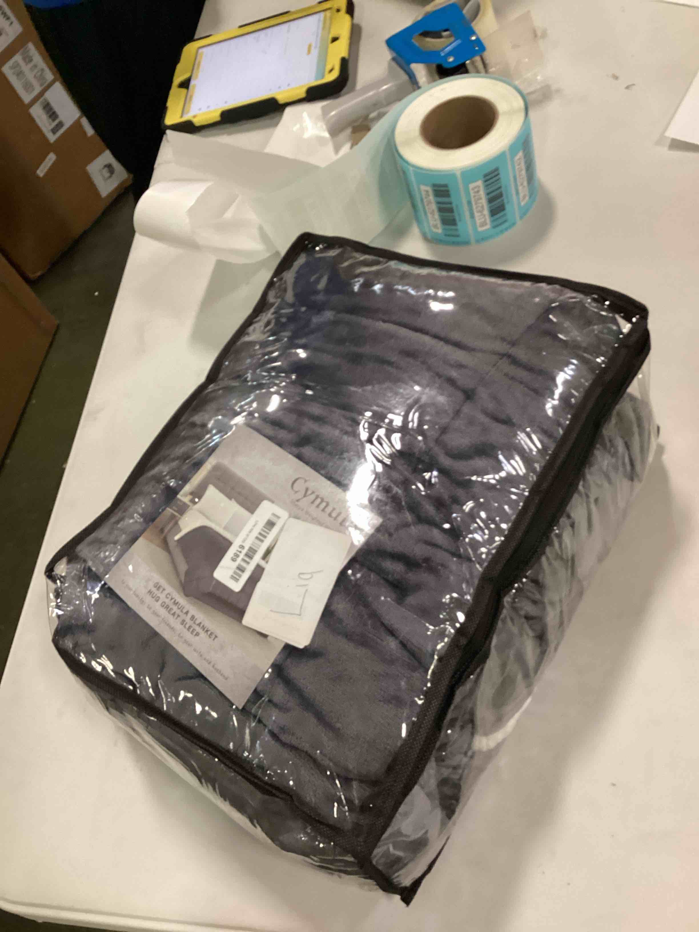 https://s3.amazonaws.com/lotting-images-prod/bidfta/ORG5941768_1713195970177.jpeg