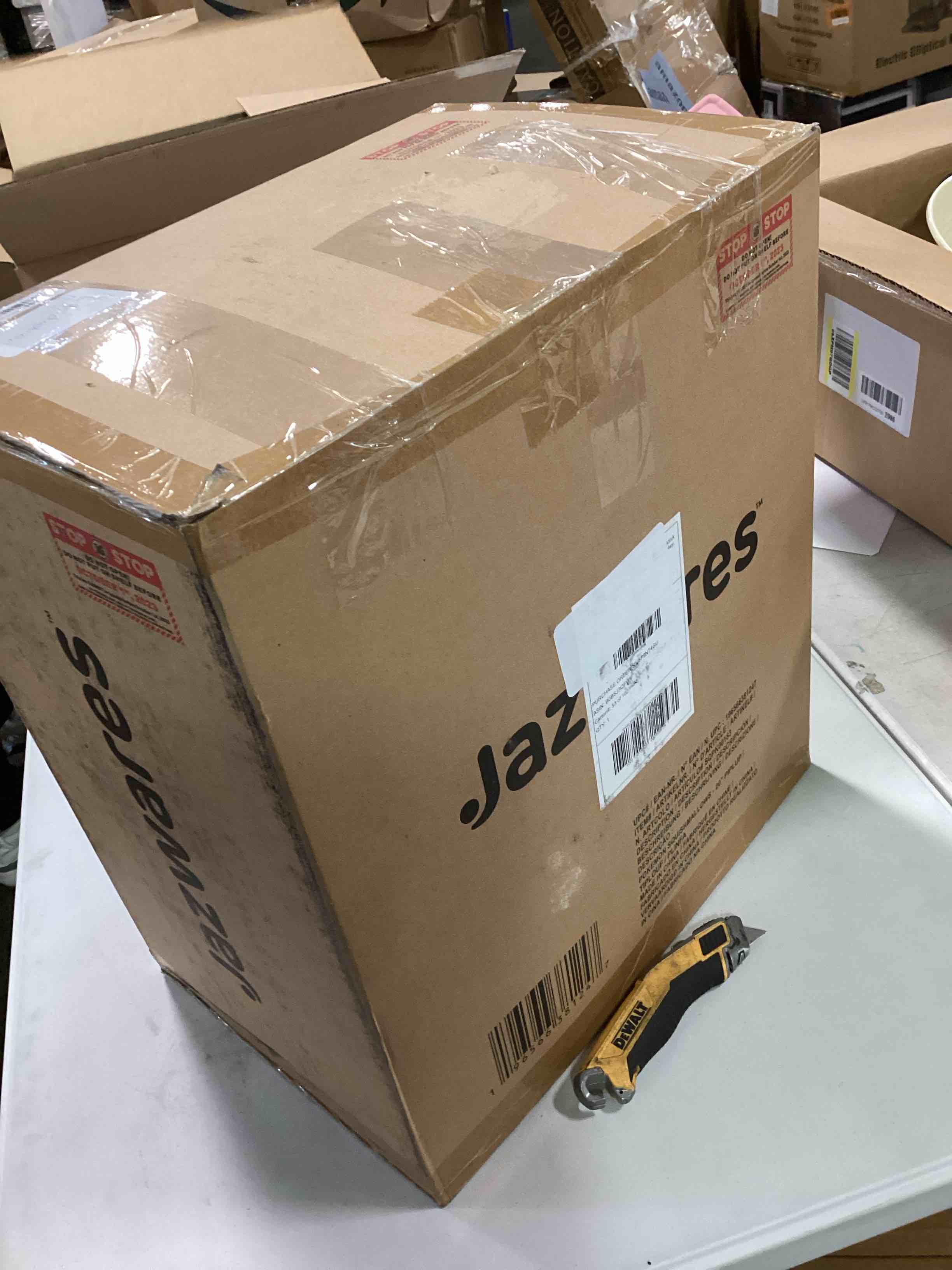 https://s3.amazonaws.com/lotting-images-prod/bidfta/ORG5941777_1713199356186.jpeg