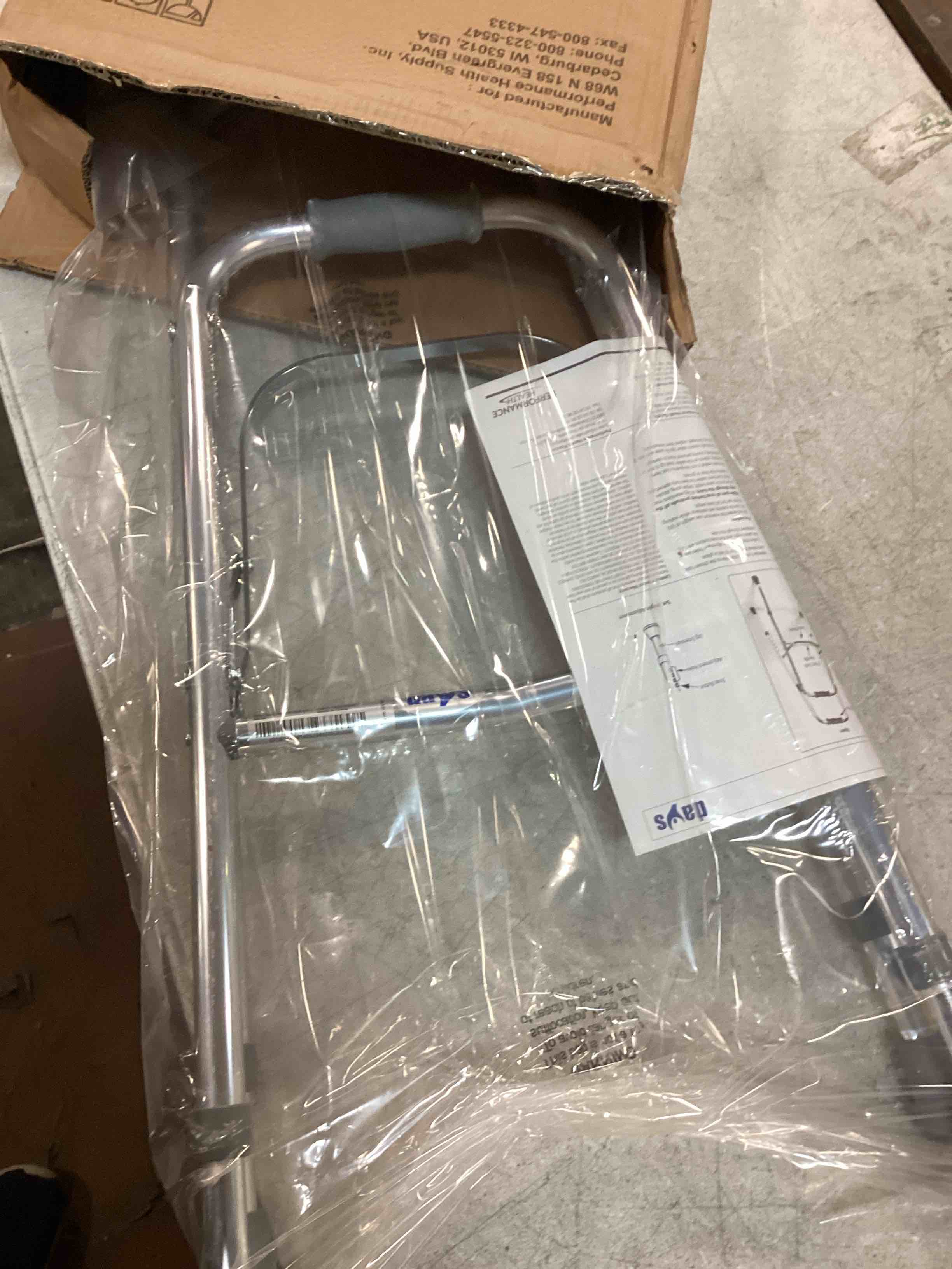https://s3.amazonaws.com/lotting-images-prod/bidfta/ORG5943684_1710273978138.jpeg