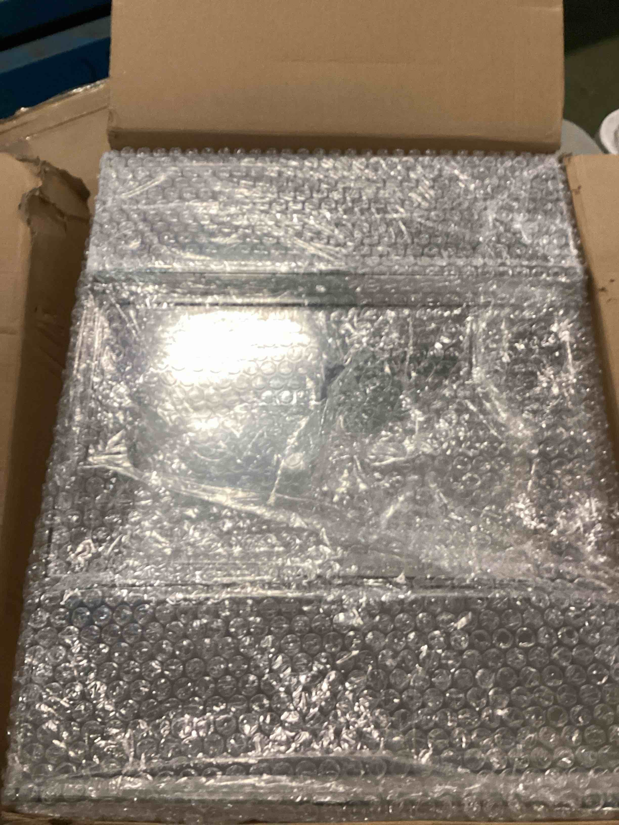 https://s3.amazonaws.com/lotting-images-prod/bidfta/ORG5944371_1710767174489.jpeg