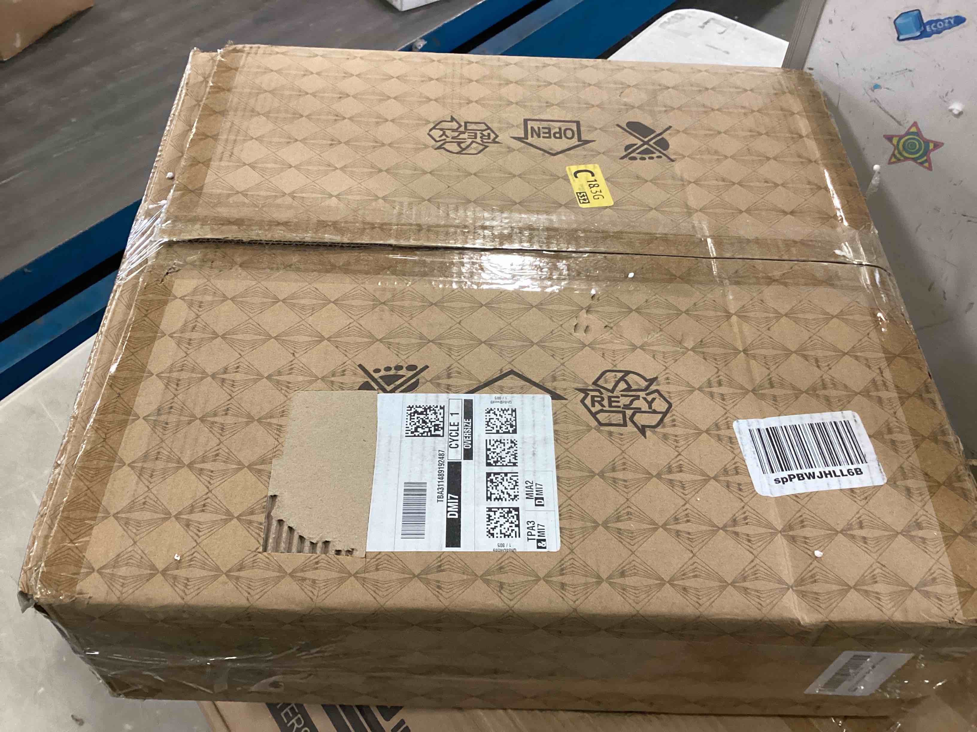 https://s3.amazonaws.com/lotting-images-prod/bidfta/ORG5944836_1710946850232.jpeg
