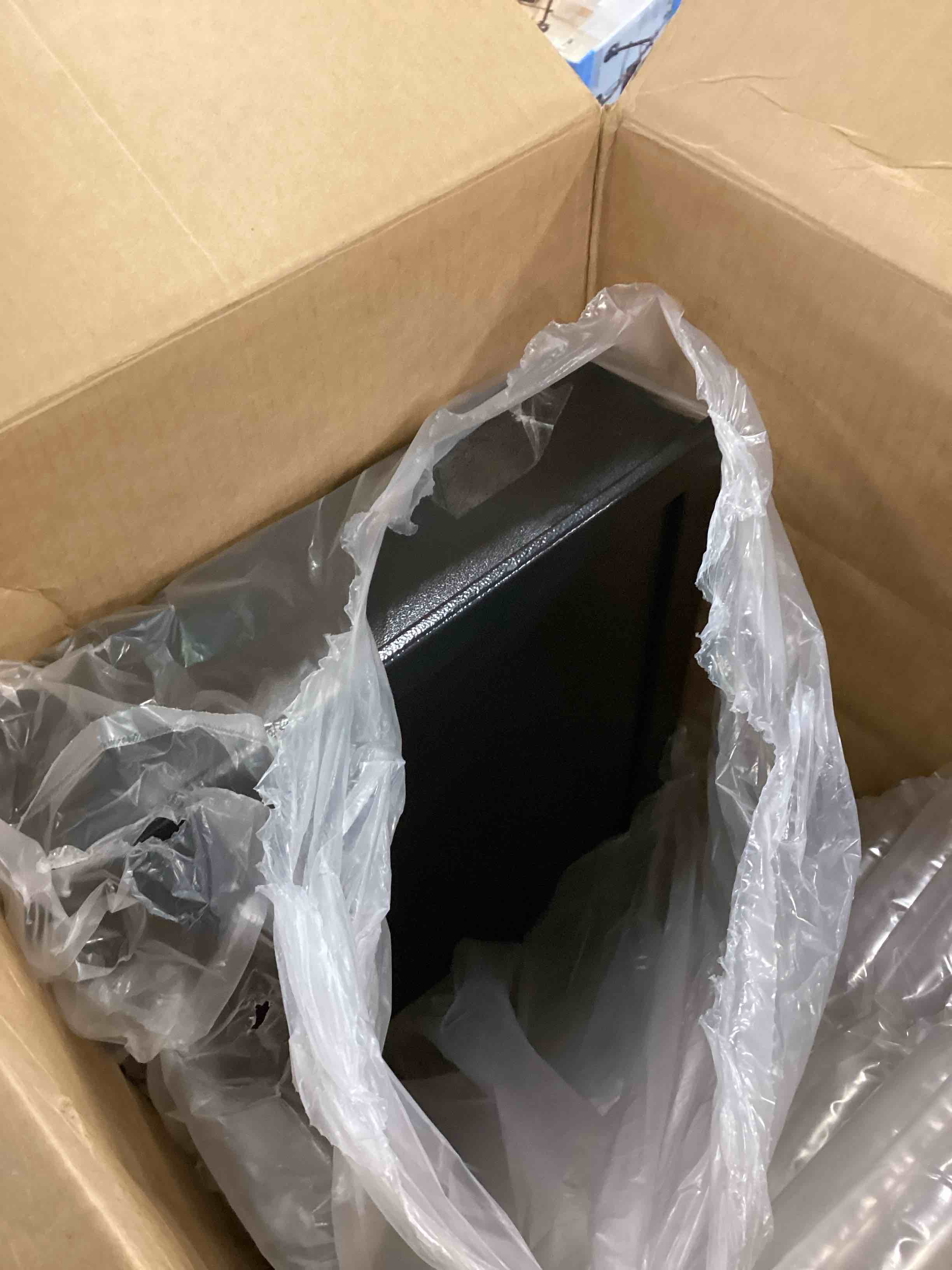 https://s3.amazonaws.com/lotting-images-prod/bidfta/ORG5944902_1710958583198.jpeg