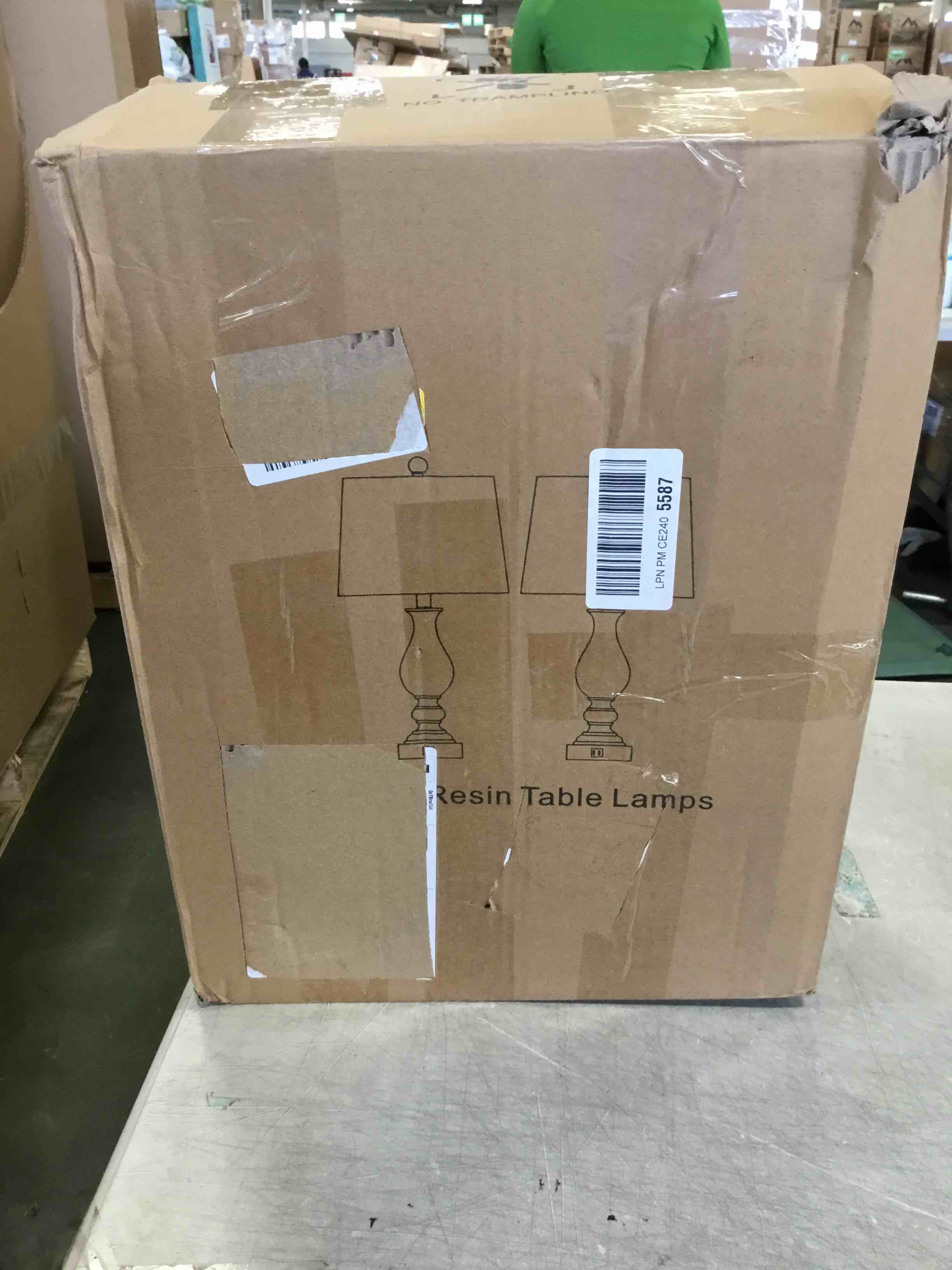 https://s3.amazonaws.com/lotting-images-prod/bidfta/ORG5945709_1710262944273.jpeg