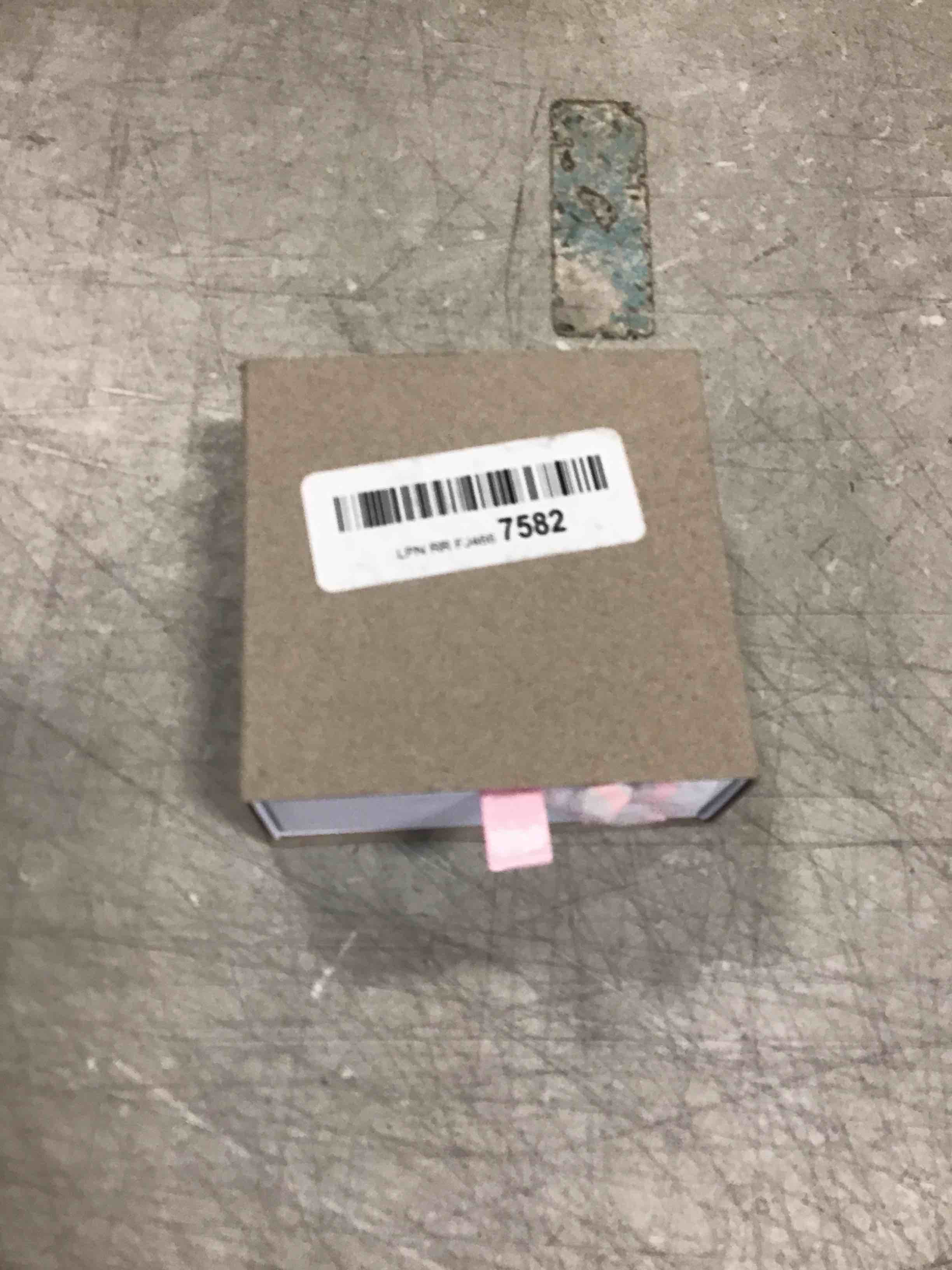 https://s3.amazonaws.com/lotting-images-prod/bidfta/ORG5946102_1710515501887.jpeg