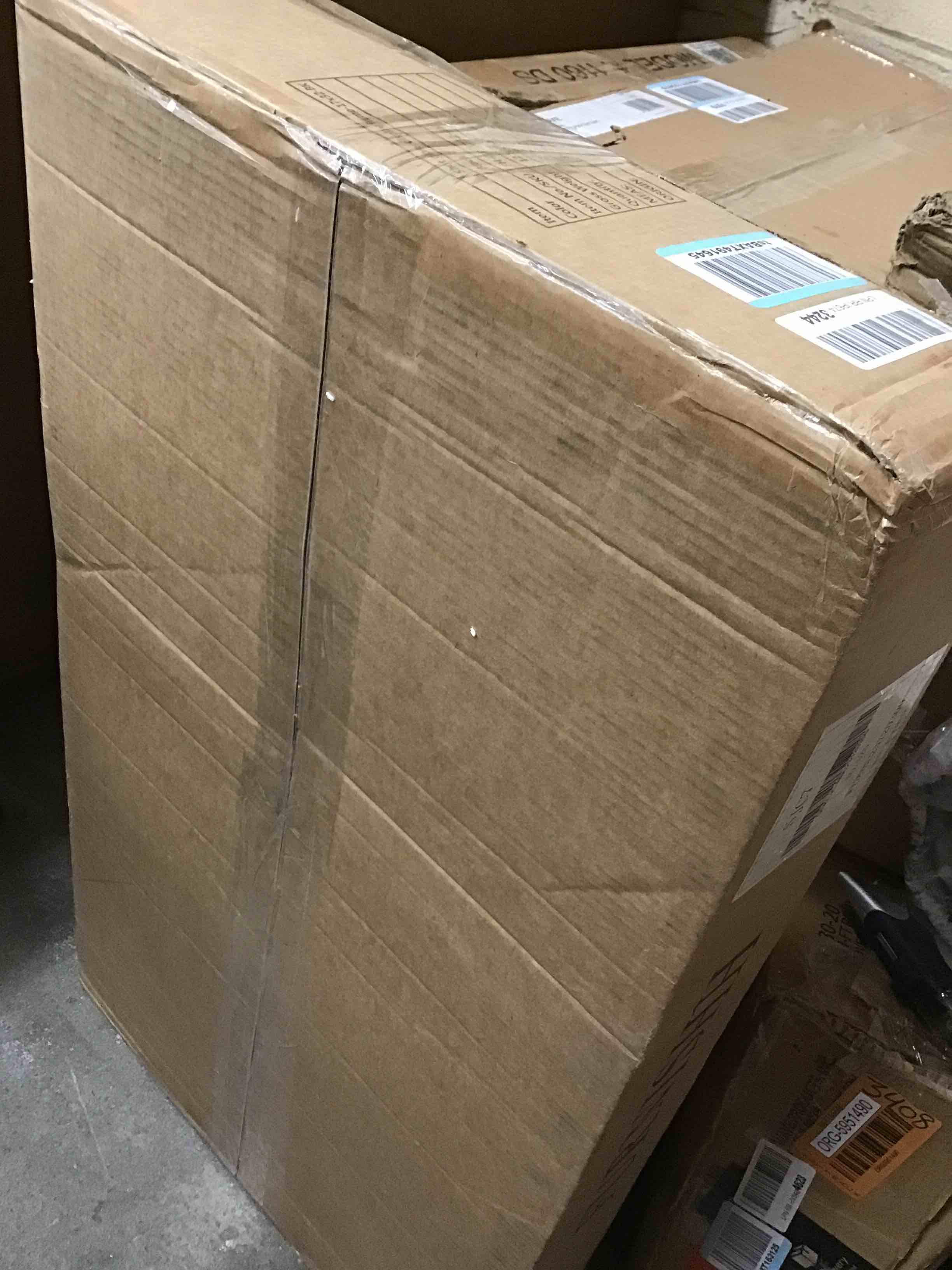 https://s3.amazonaws.com/lotting-images-prod/bidfta/ORG5951495_1718885943739.jpeg