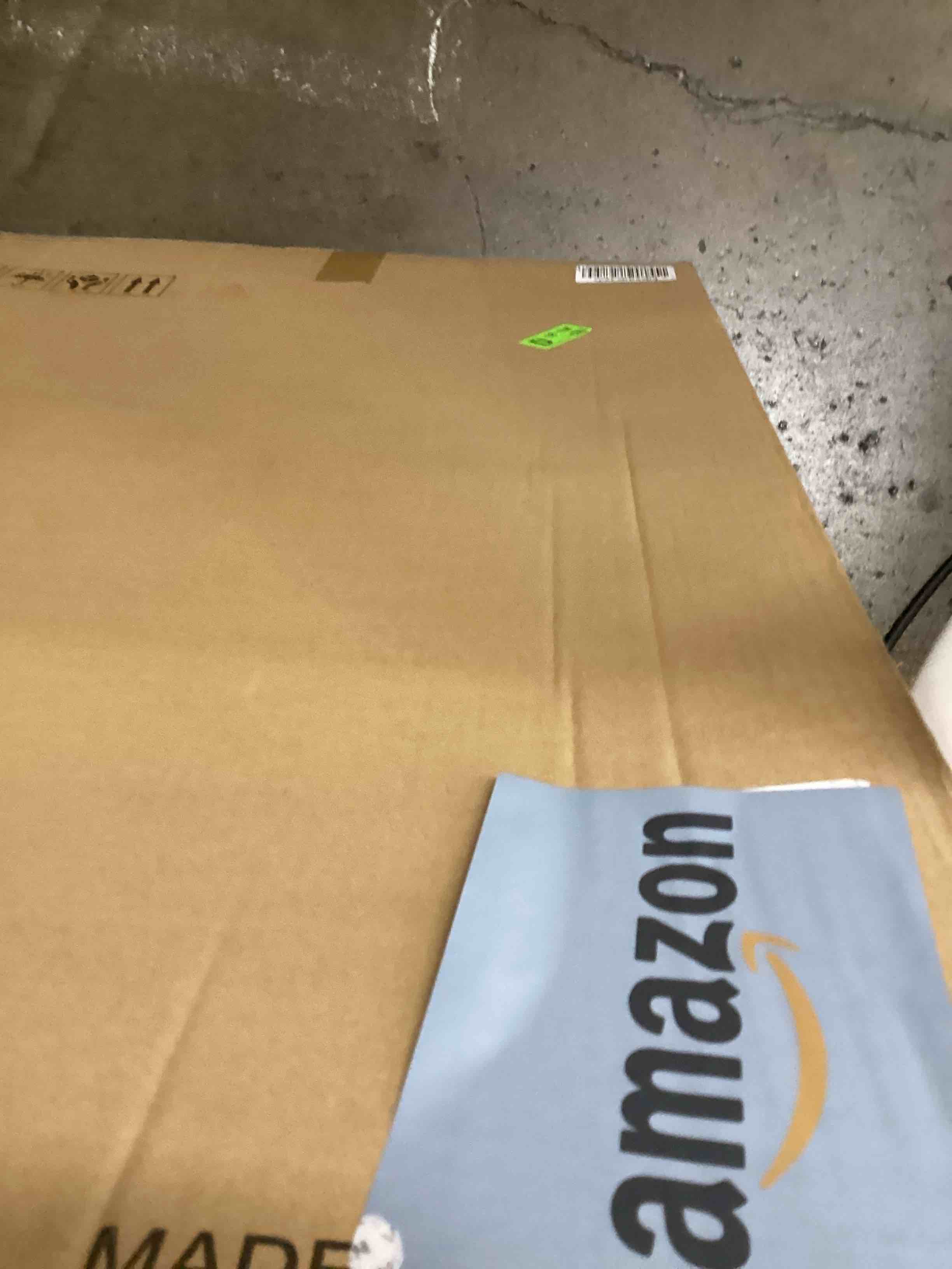 https://s3.amazonaws.com/lotting-images-prod/bidfta/ORG5956713_1723222992331.jpeg