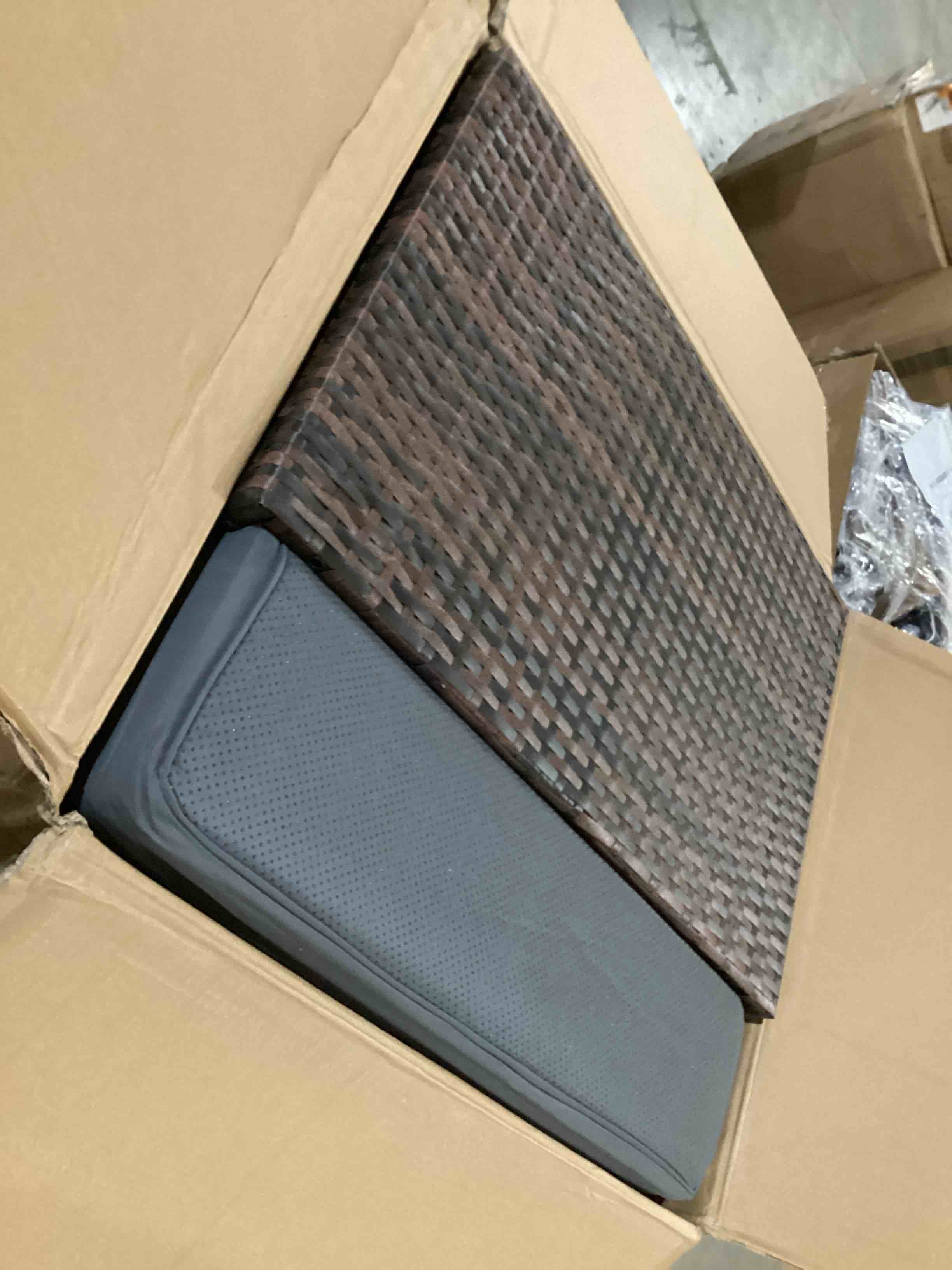 https://s3.amazonaws.com/lotting-images-prod/bidfta/ORG5973476_1731601644716.jpeg