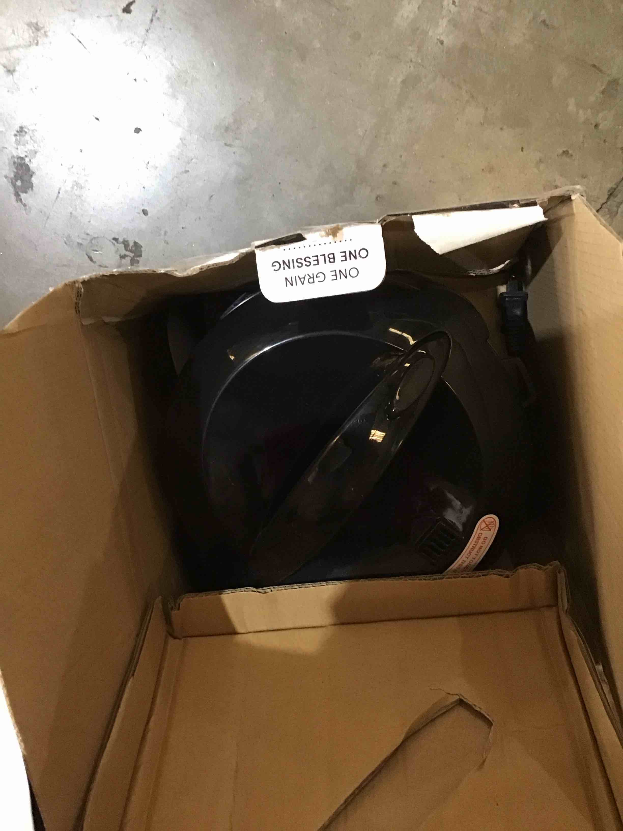 https://s3.amazonaws.com/lotting-images-prod/bidfta/ORG5978287_1730832369479.jpeg