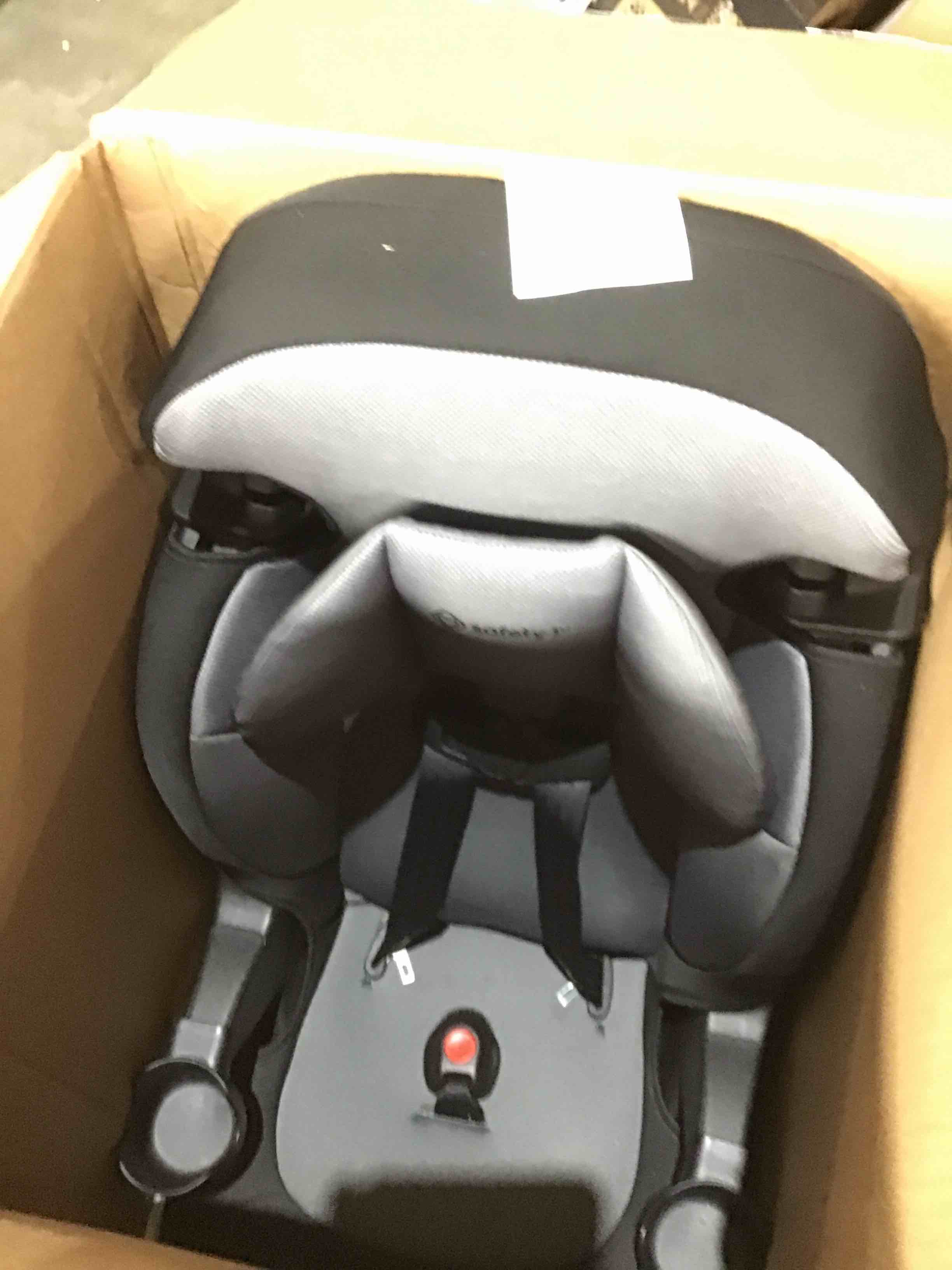https://s3.amazonaws.com/lotting-images-prod/bidfta/ORG5978335_1730841063678.jpeg