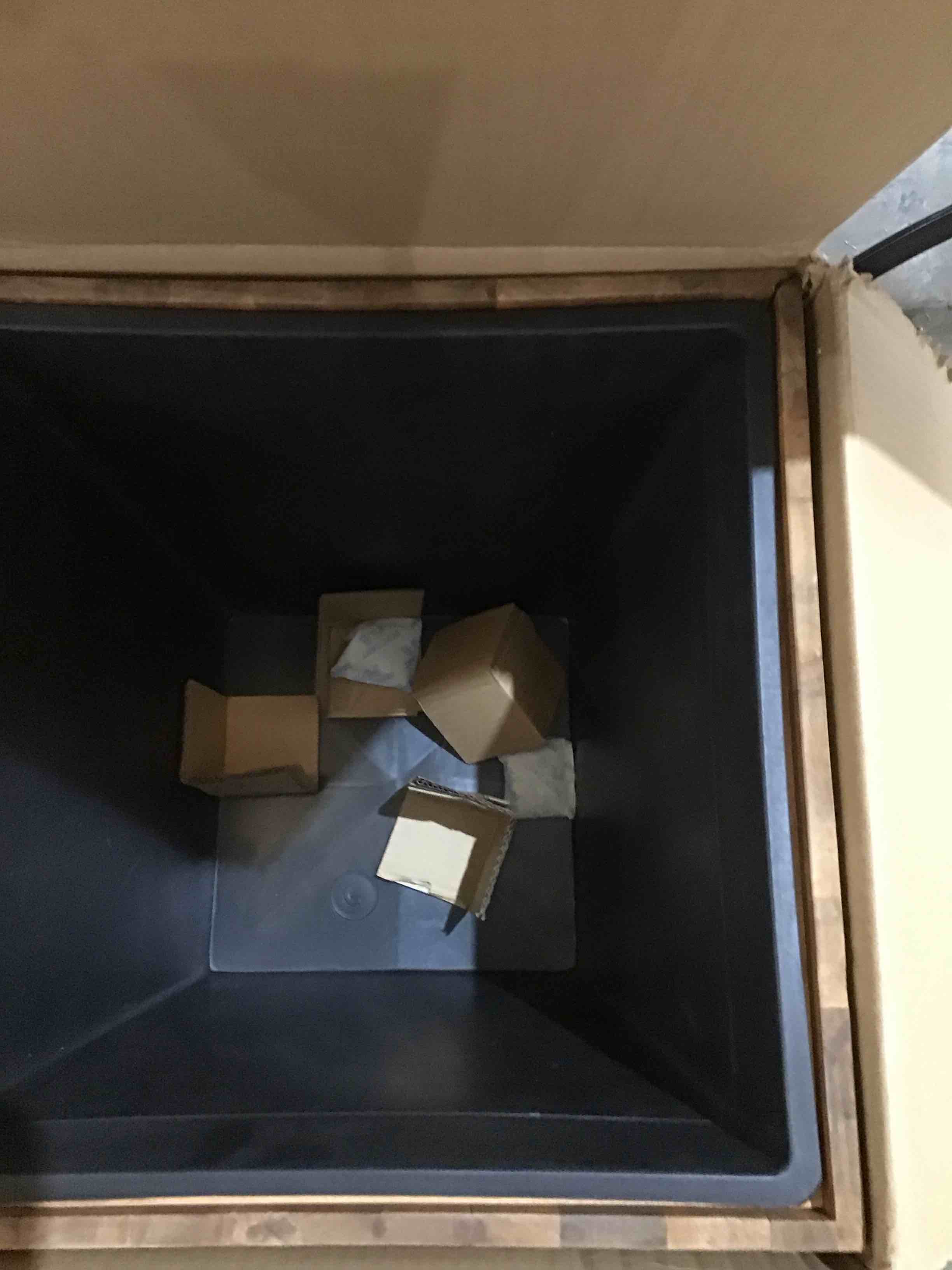https://s3.amazonaws.com/lotting-images-prod/bidfta/ORG5978803_1731508108961.jpeg