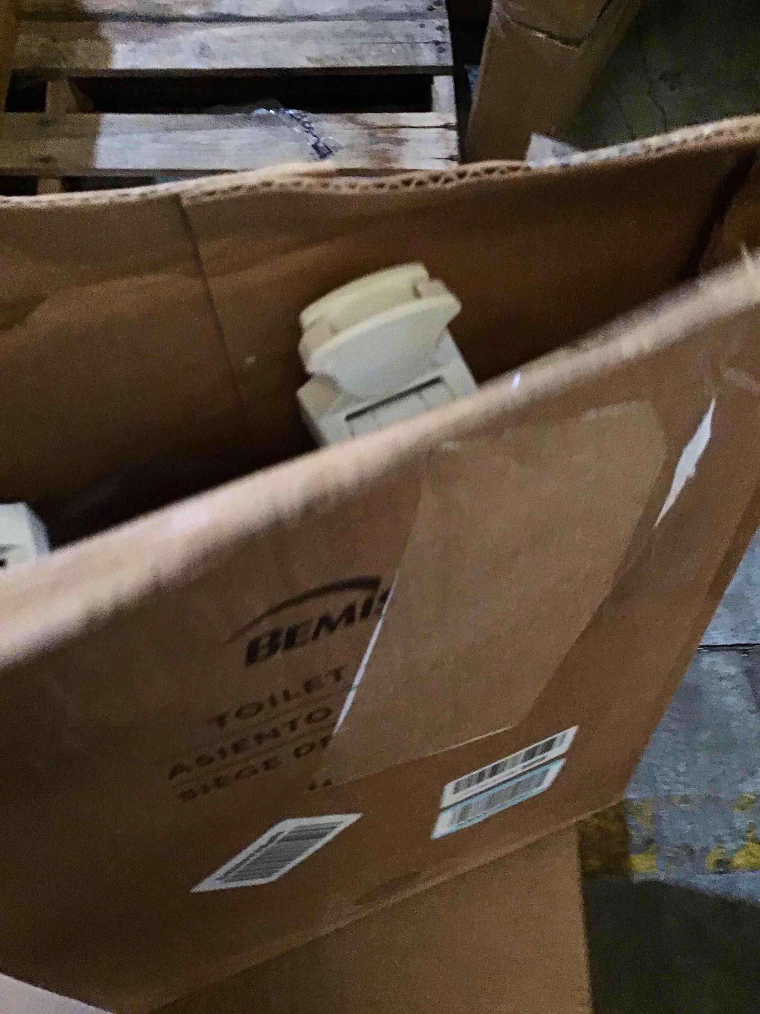 CHURCH 585EC 346 Toilet Seat with Easy Clean & Change Hinge, ELONGATED