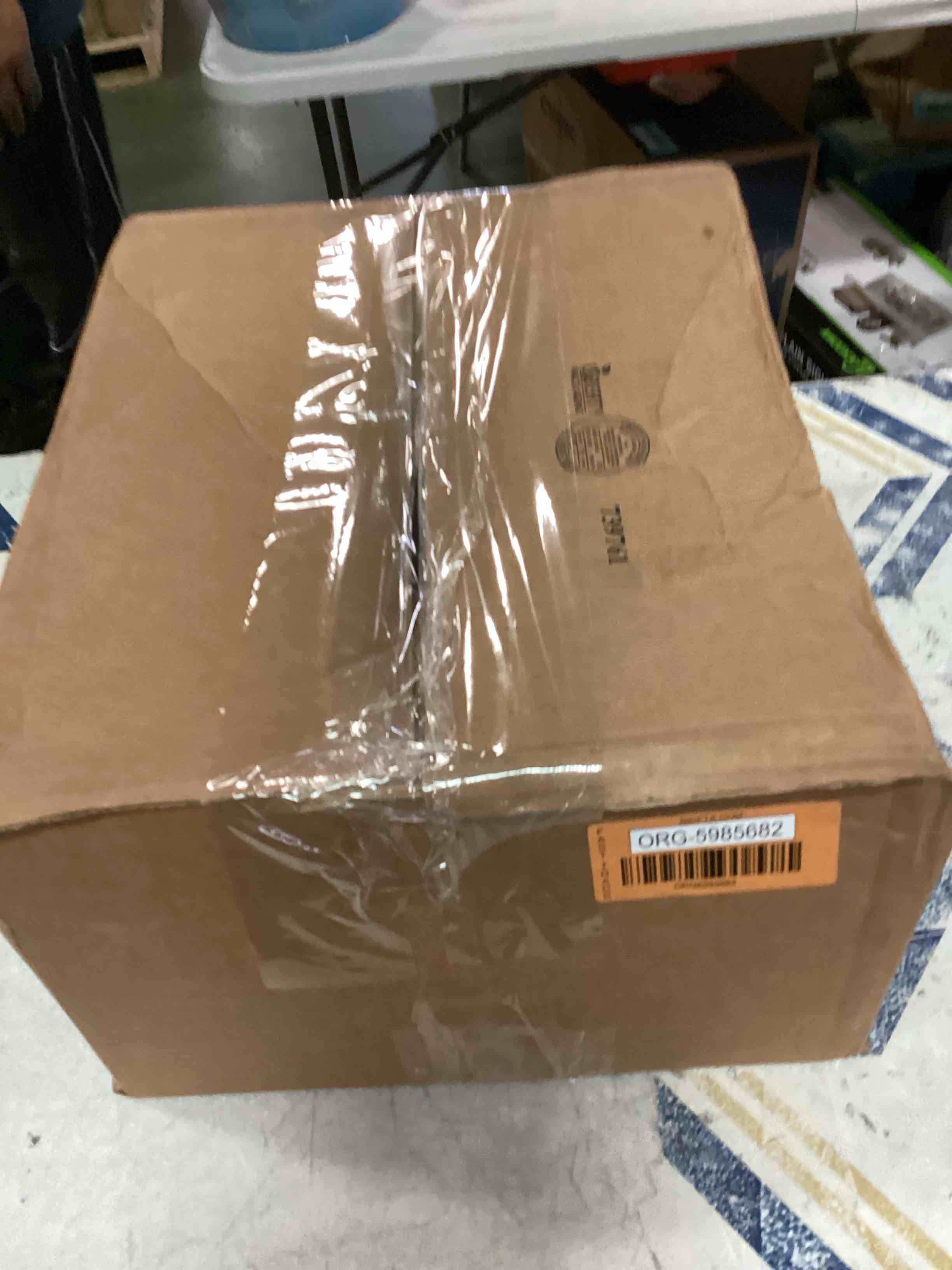 https://s3.amazonaws.com/lotting-images-prod/bidfta/ORG5985682_1710435856969.jpeg