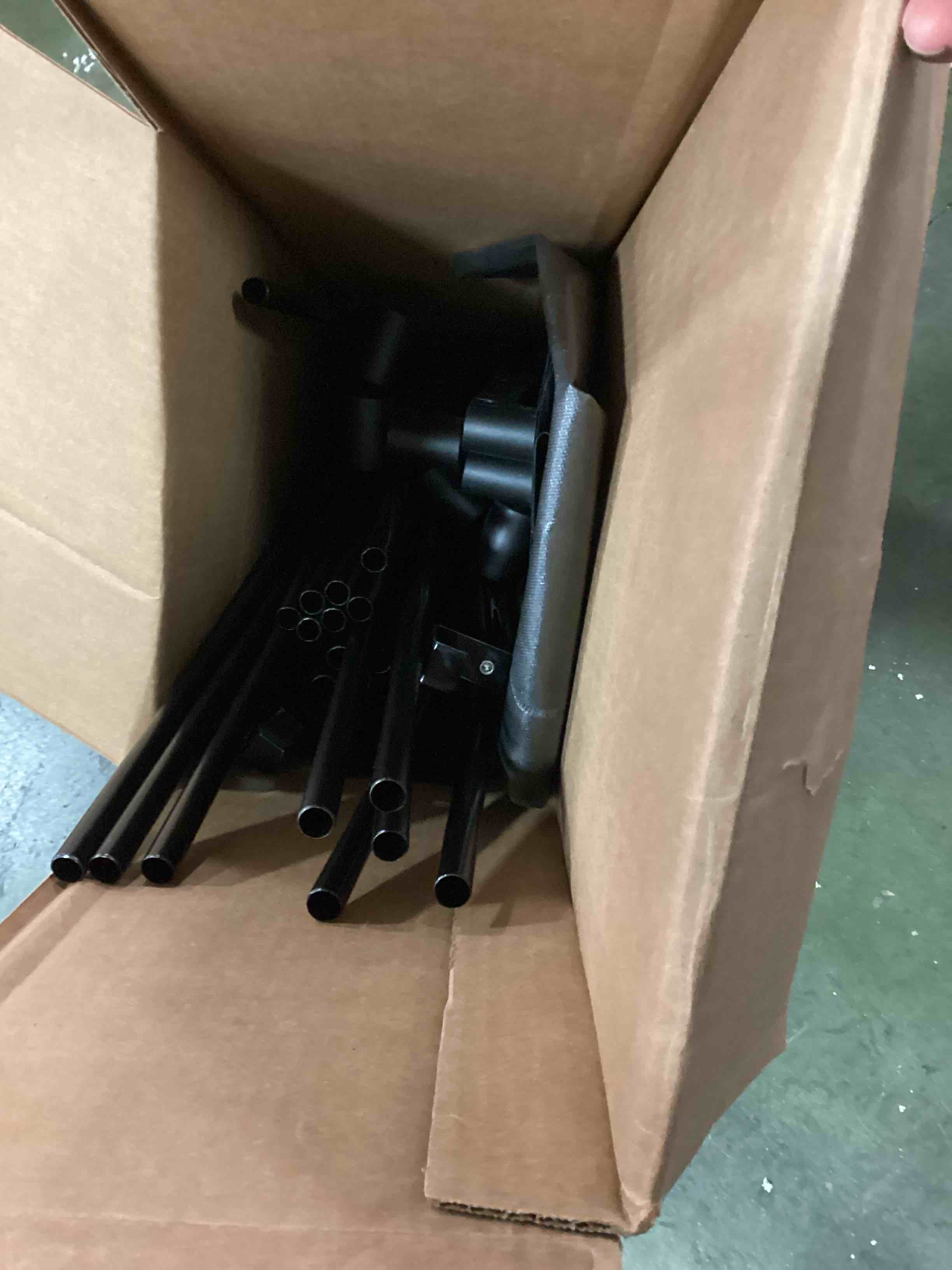 https://s3.amazonaws.com/lotting-images-prod/bidfta/ORG5986039_1710854984169.jpeg