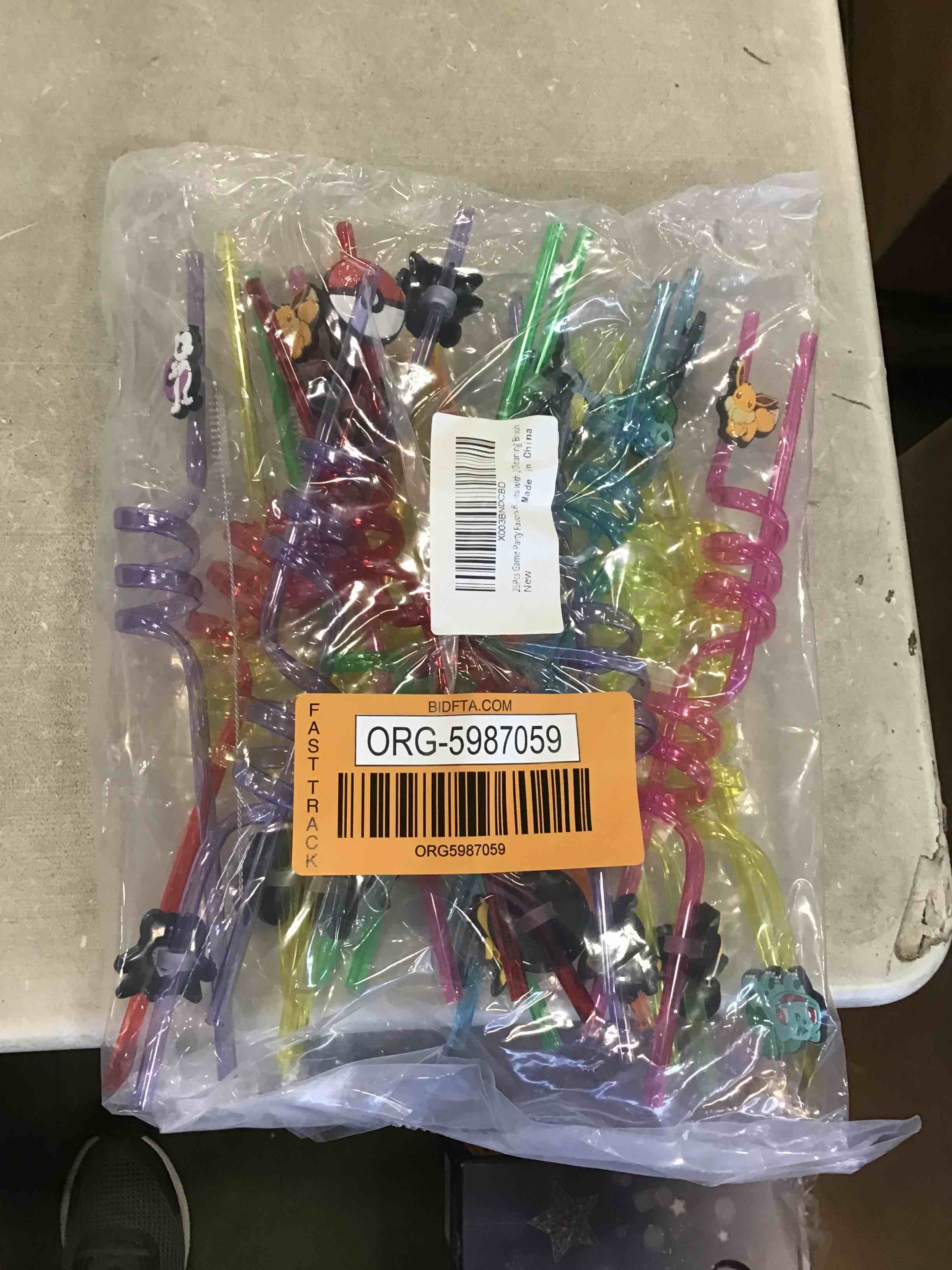 https://s3.amazonaws.com/lotting-images-prod/bidfta/ORG5987059_1707853796834.jpeg