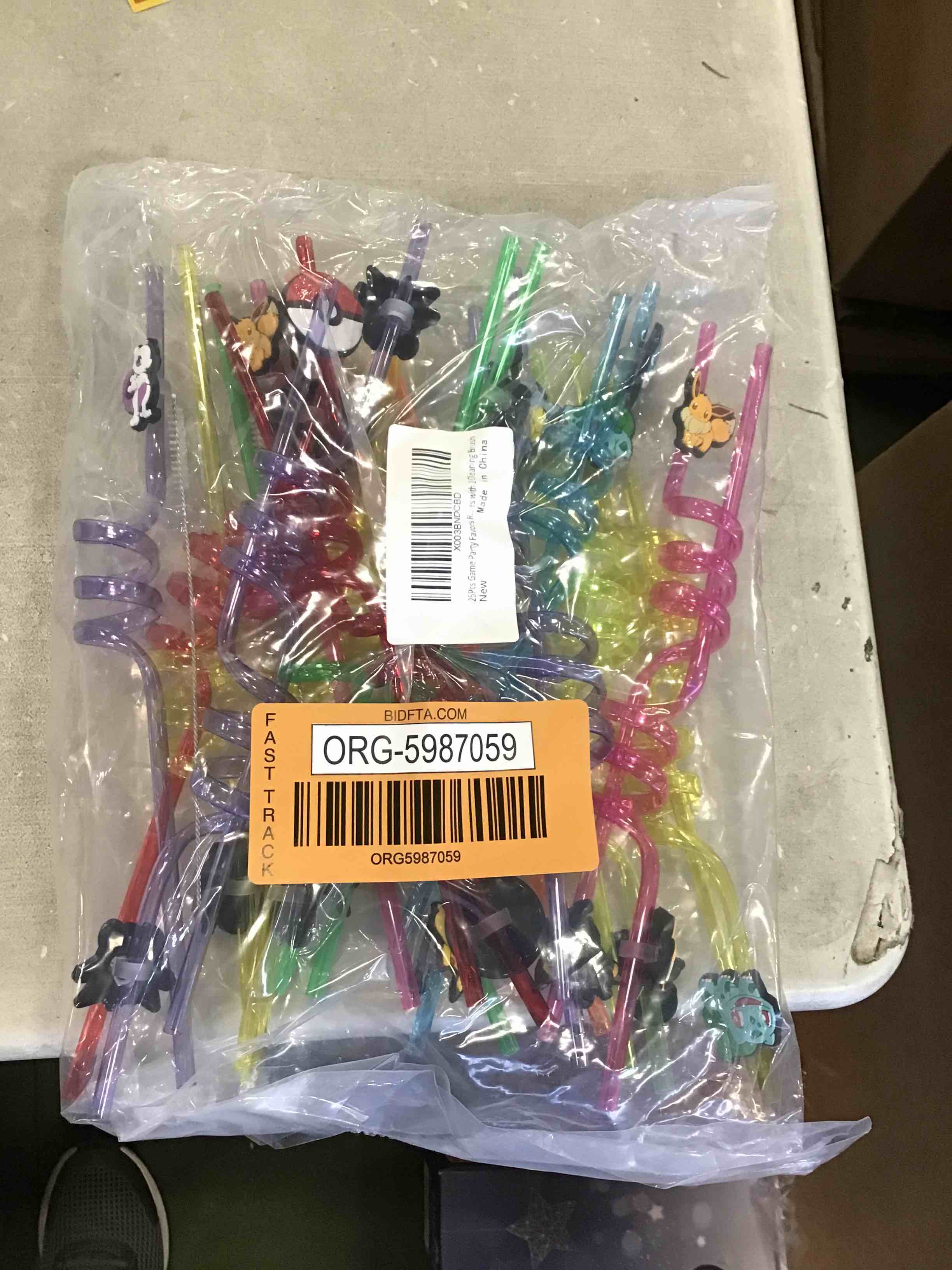 https://s3.amazonaws.com/lotting-images-prod/bidfta/ORG5987059_1707853798399.jpeg