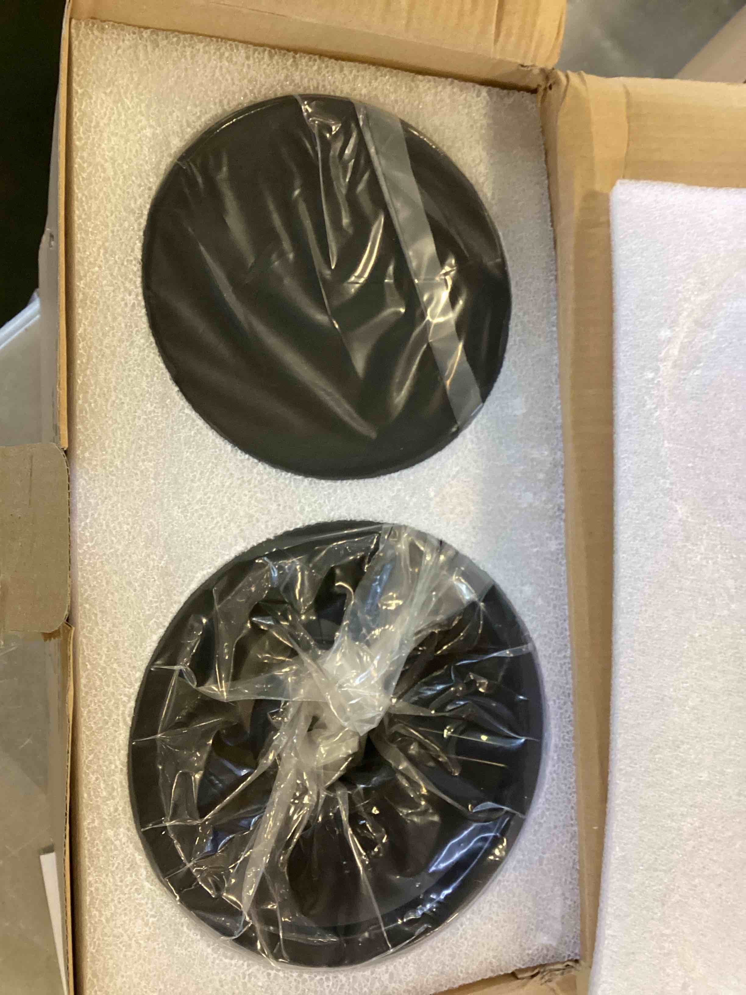 https://s3.amazonaws.com/lotting-images-prod/bidfta/ORG5991732_1708444161843.jpeg