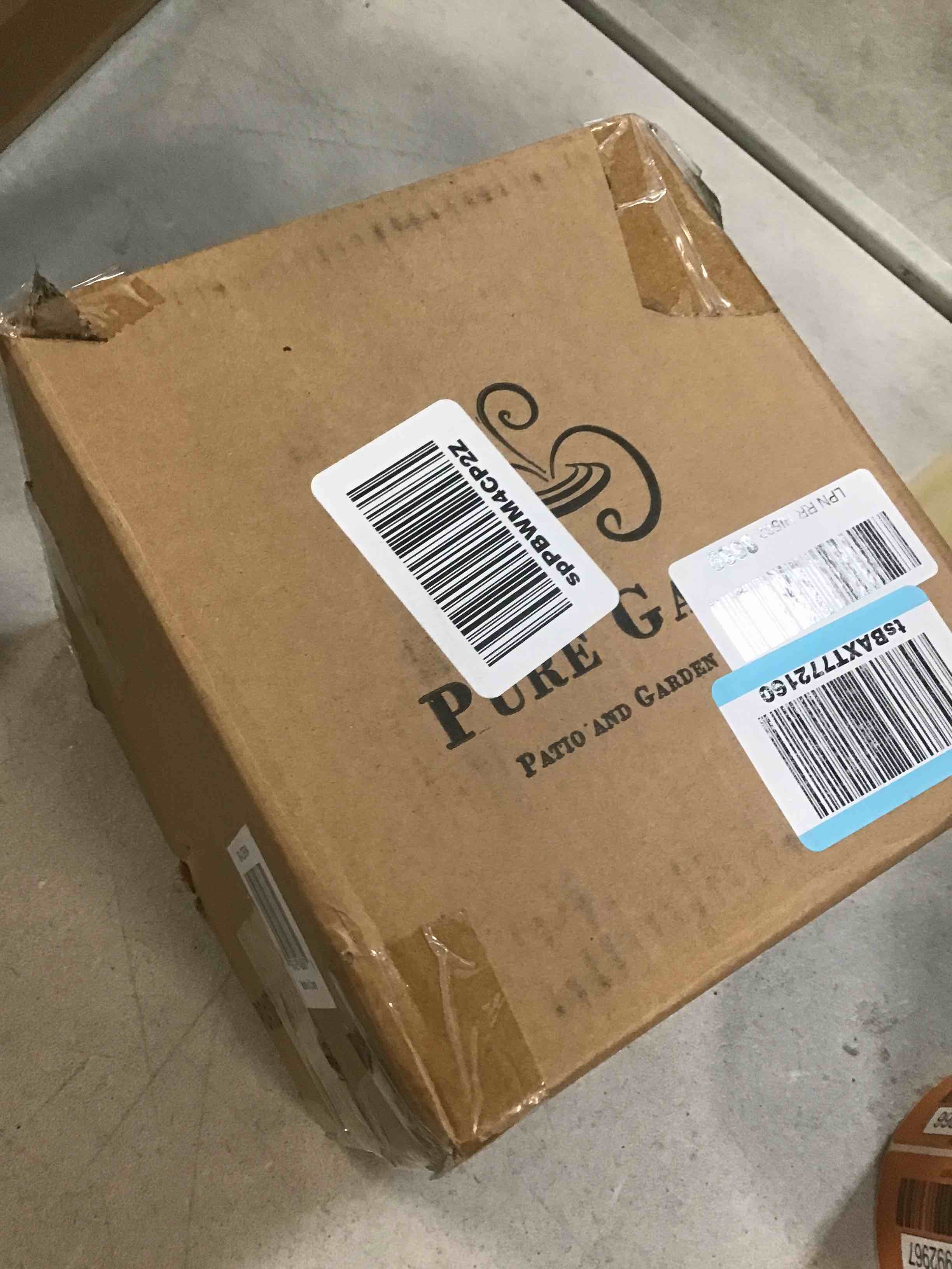 https://s3.amazonaws.com/lotting-images-prod/bidfta/ORG5992960_1707848167669.jpeg
