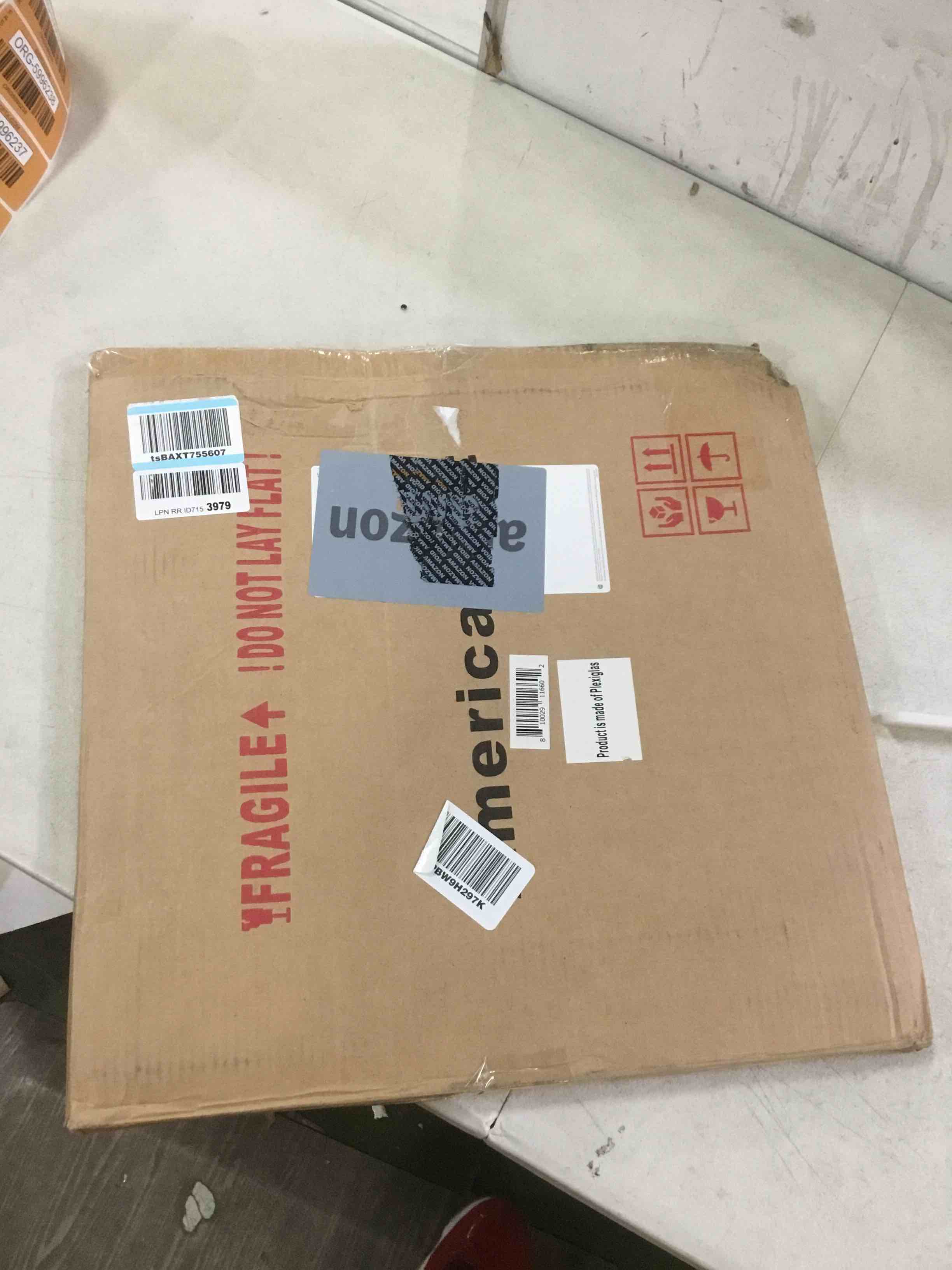 https://s3.amazonaws.com/lotting-images-prod/bidfta/ORG5996233_1709311664482.jpeg