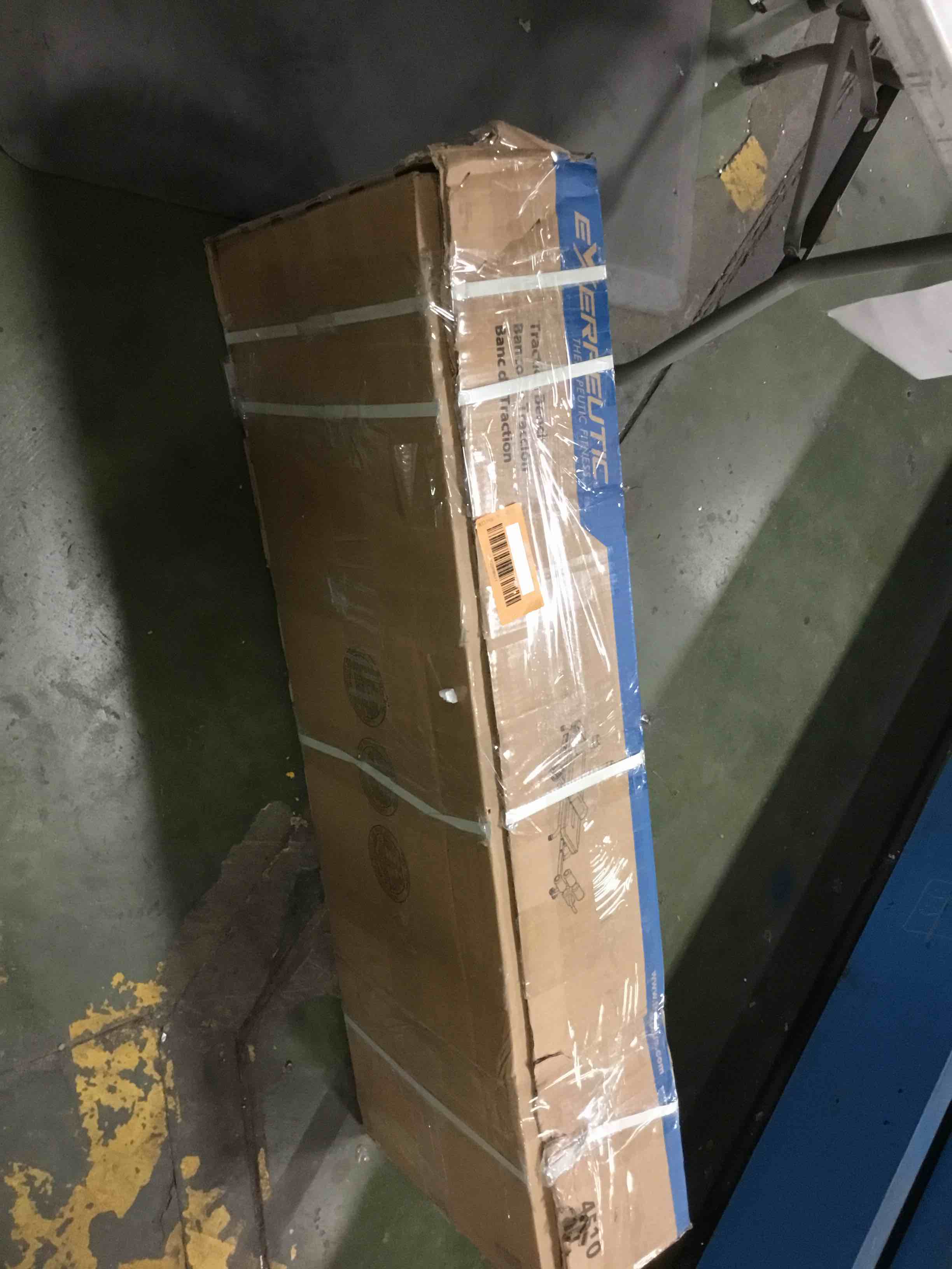 https://s3.amazonaws.com/lotting-images-prod/bidfta/ORG5996611_1710504604383.jpeg