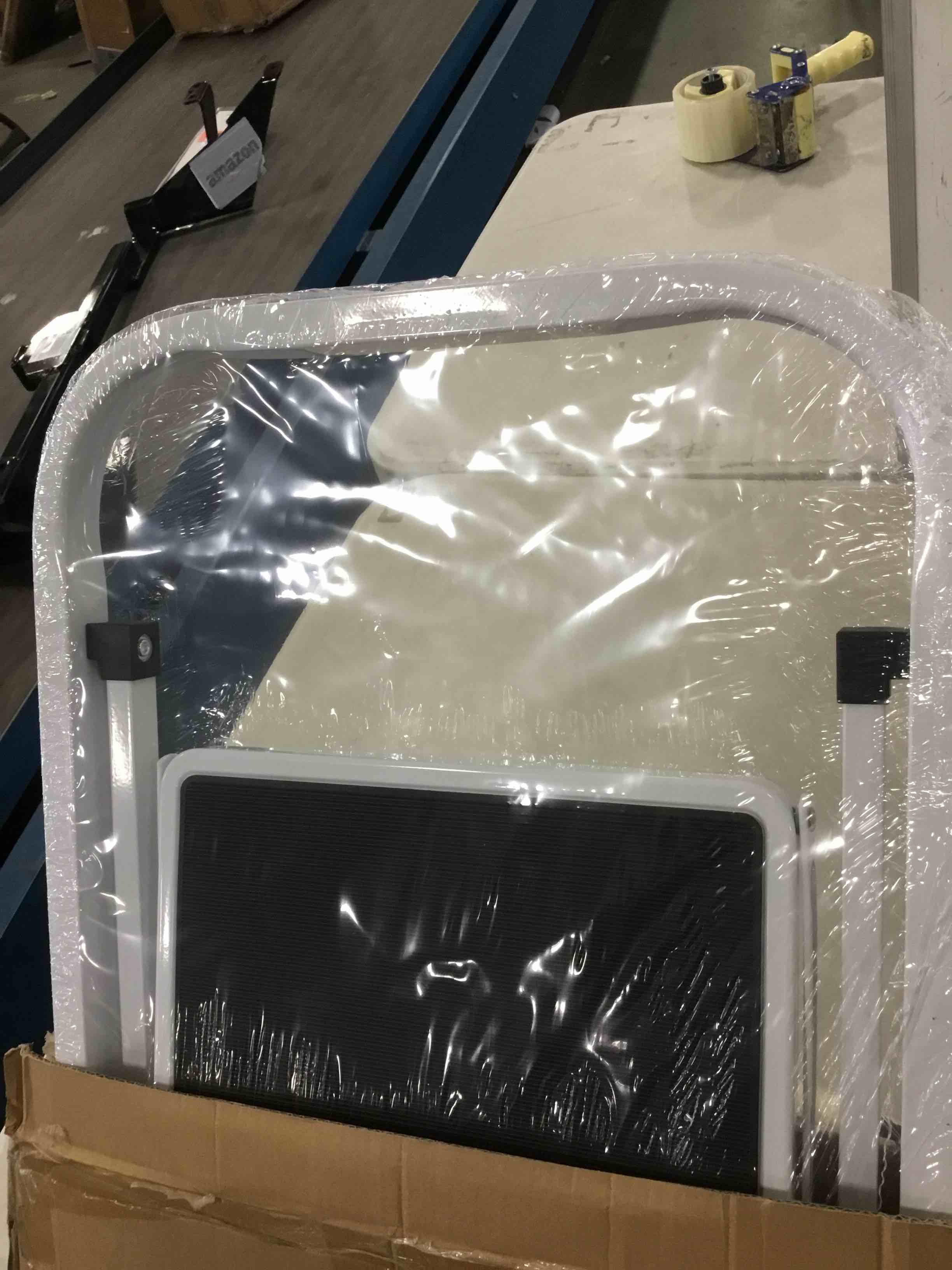 https://s3.amazonaws.com/lotting-images-prod/bidfta/ORG5996963_1710784943124.jpeg