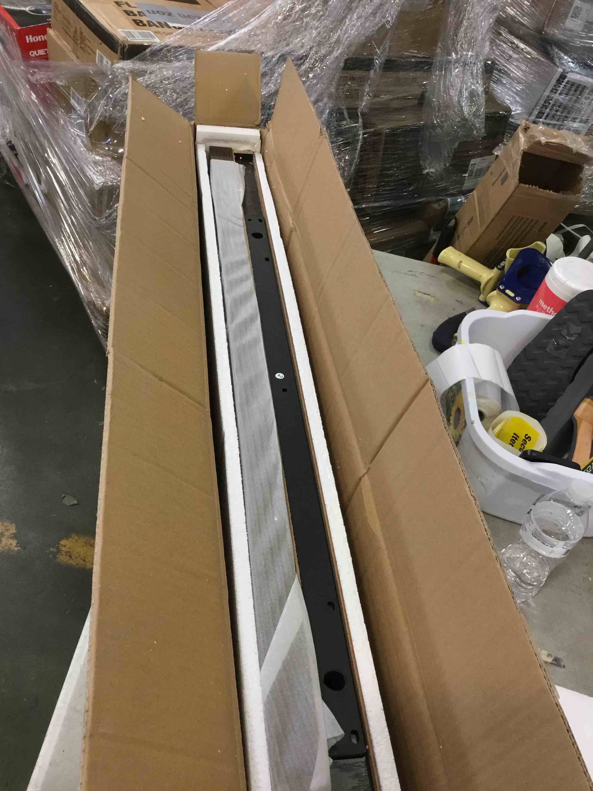 https://s3.amazonaws.com/lotting-images-prod/bidfta/ORG5997064_1710854740758.jpeg