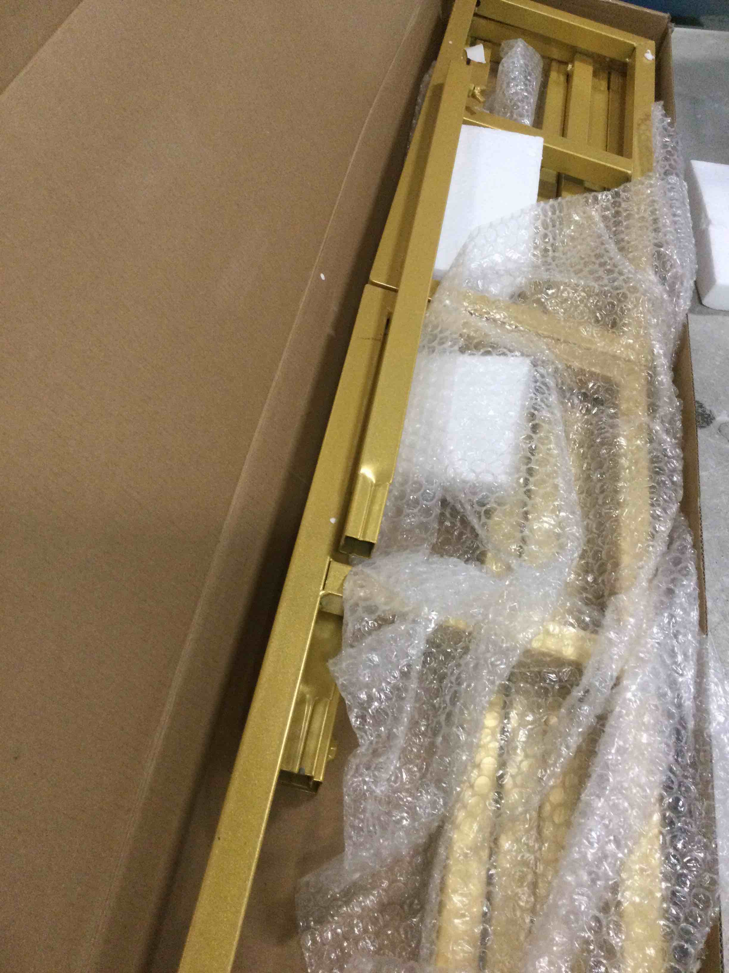 https://s3.amazonaws.com/lotting-images-prod/bidfta/ORG5998392_1709903216349.jpeg