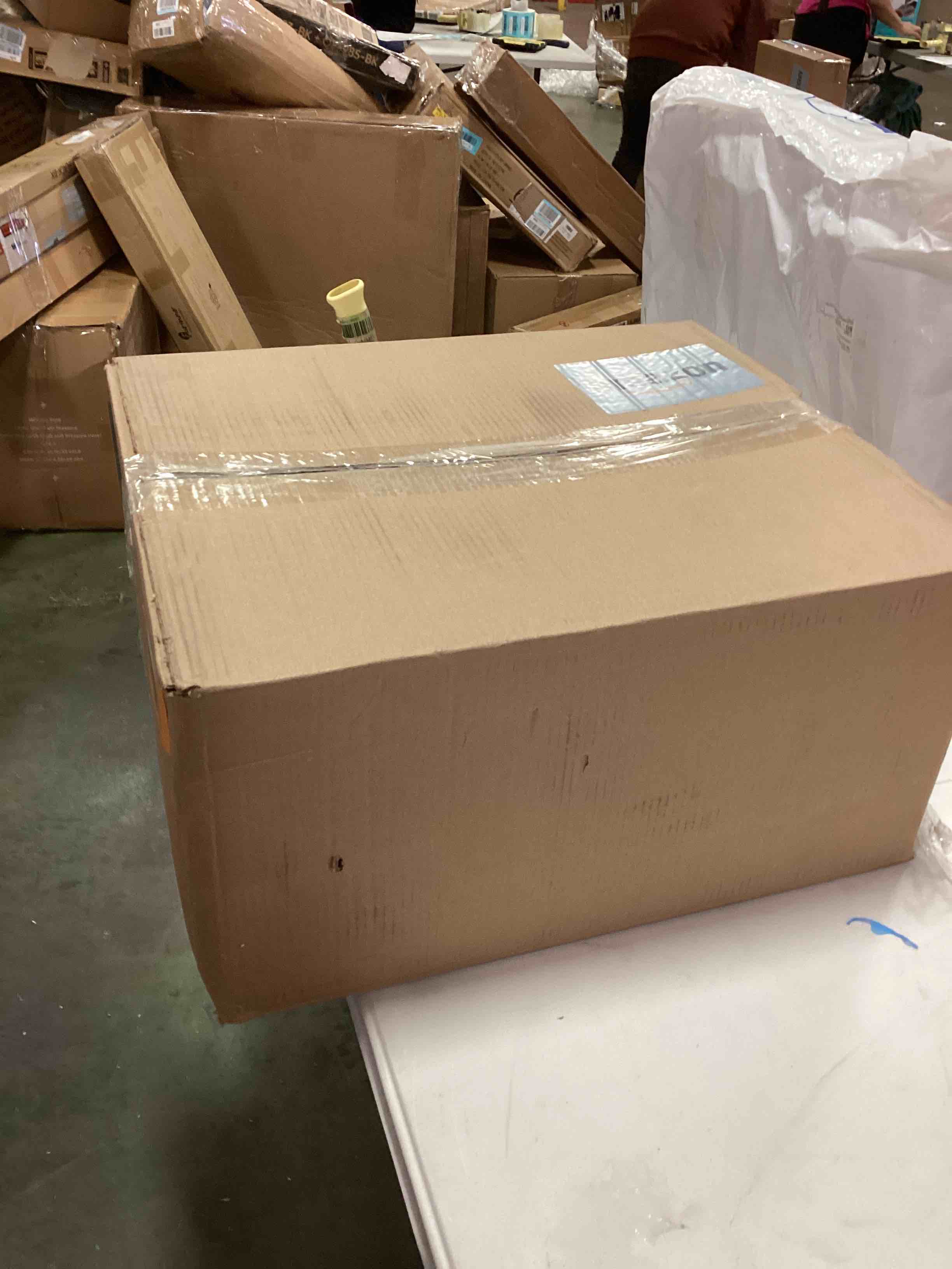 https://s3.amazonaws.com/lotting-images-prod/bidfta/ORG5999054_1709154097272.jpeg