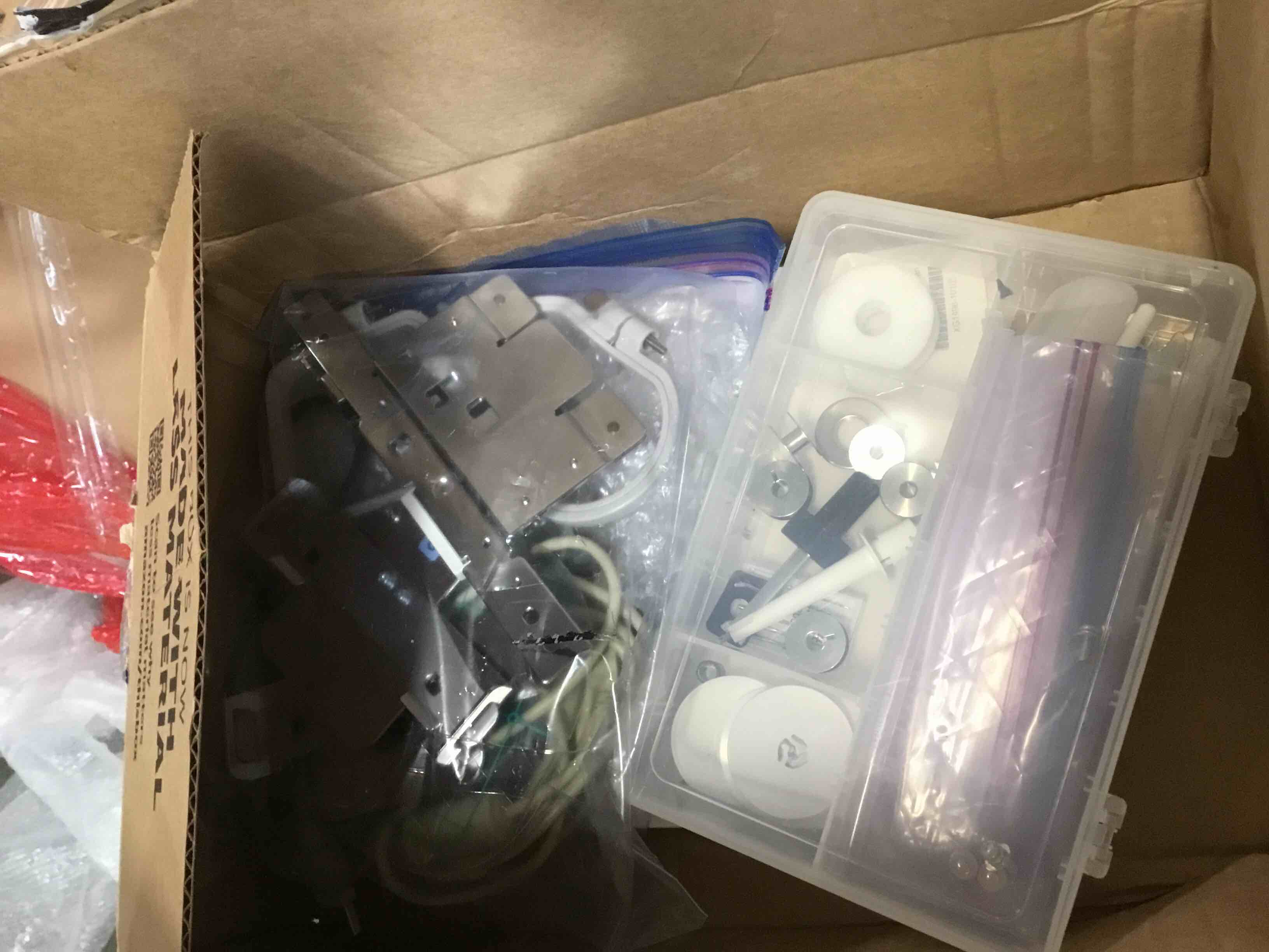 https://s3.amazonaws.com/lotting-images-prod/bidfta/ORG6001518_1711717575553.jpeg