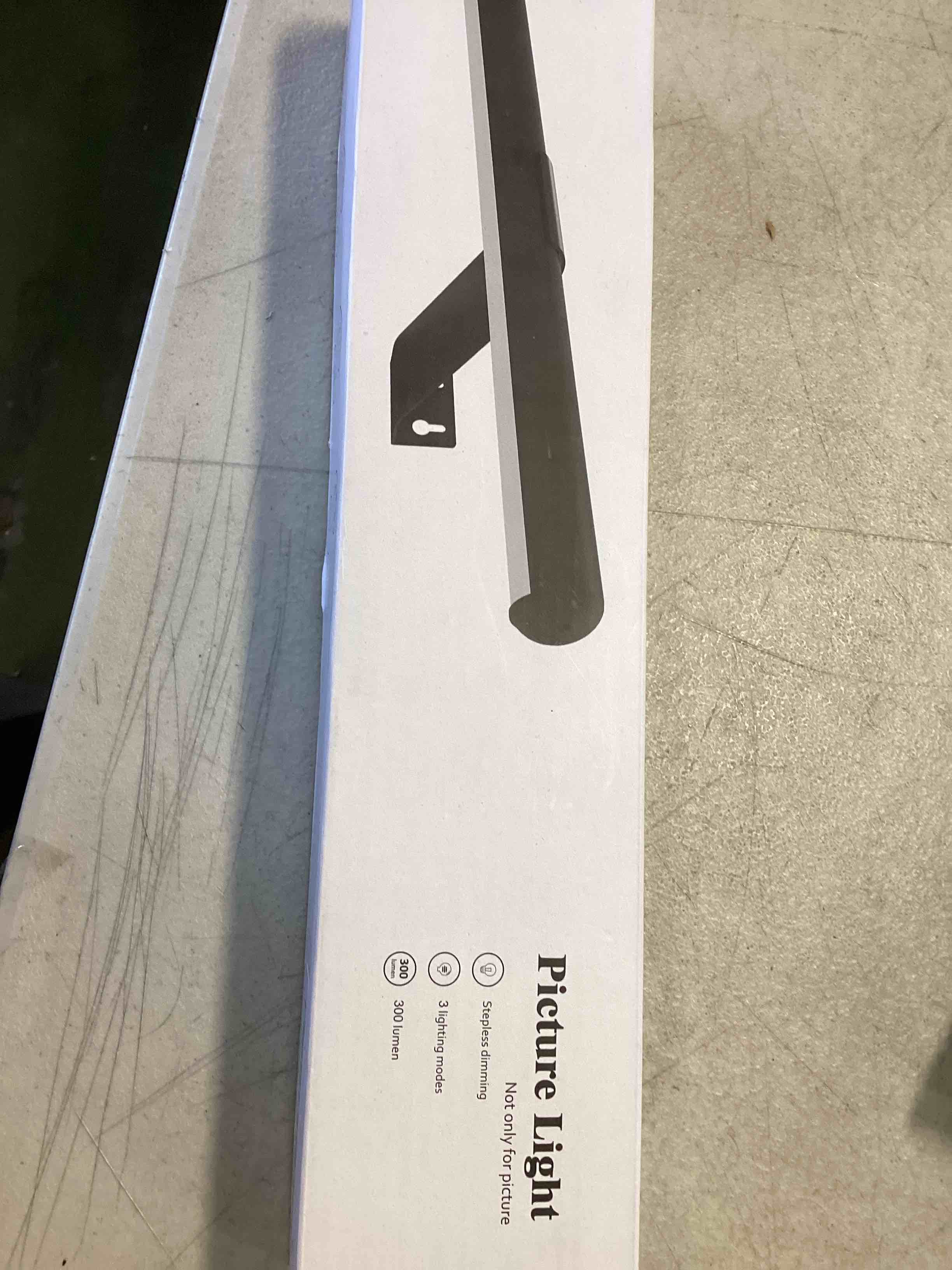 https://s3.amazonaws.com/lotting-images-prod/bidfta/ORG6004258_1709237400012.jpeg