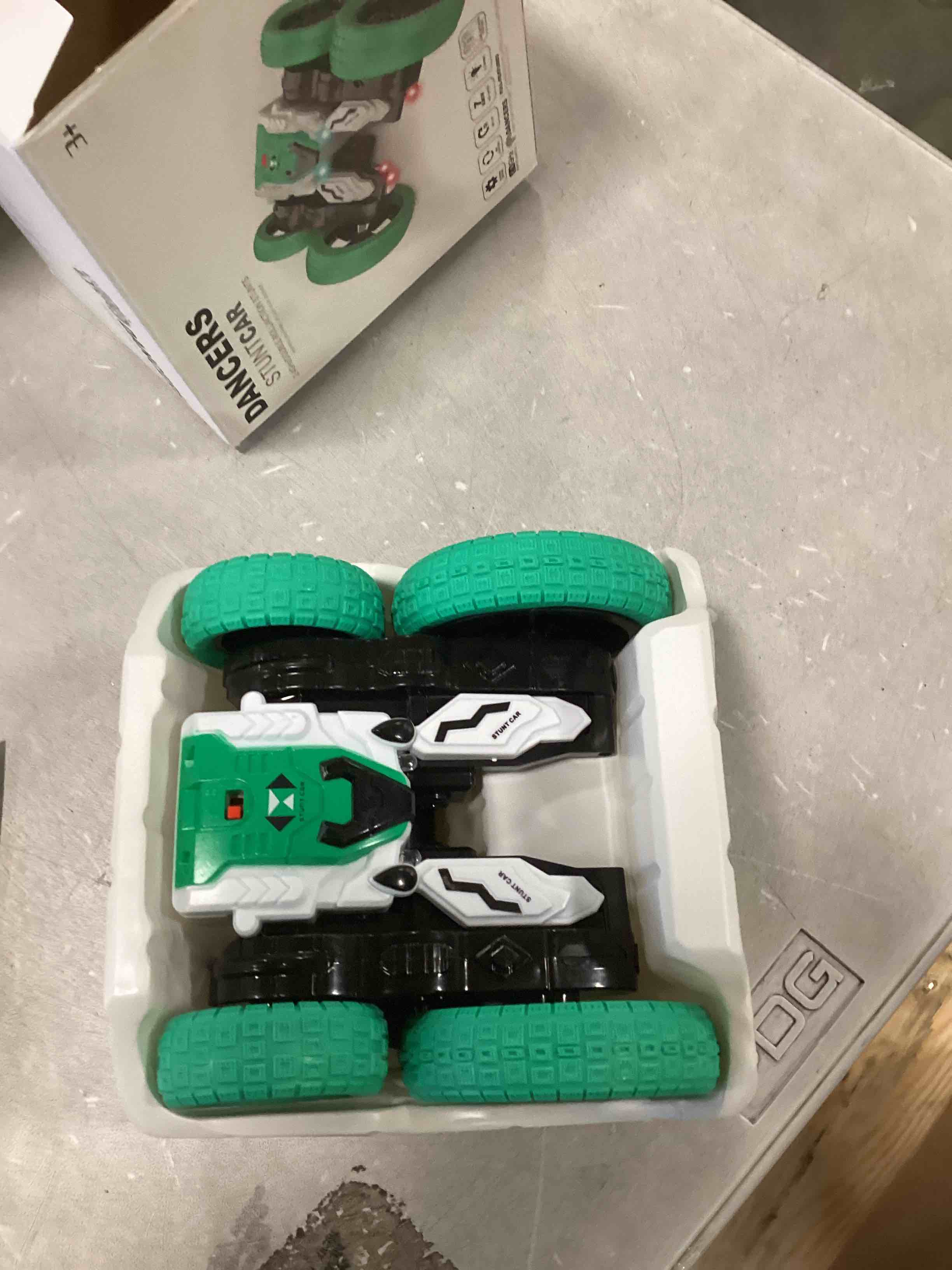 https://s3.amazonaws.com/lotting-images-prod/bidfta/ORG6004481_1709323119994.jpeg