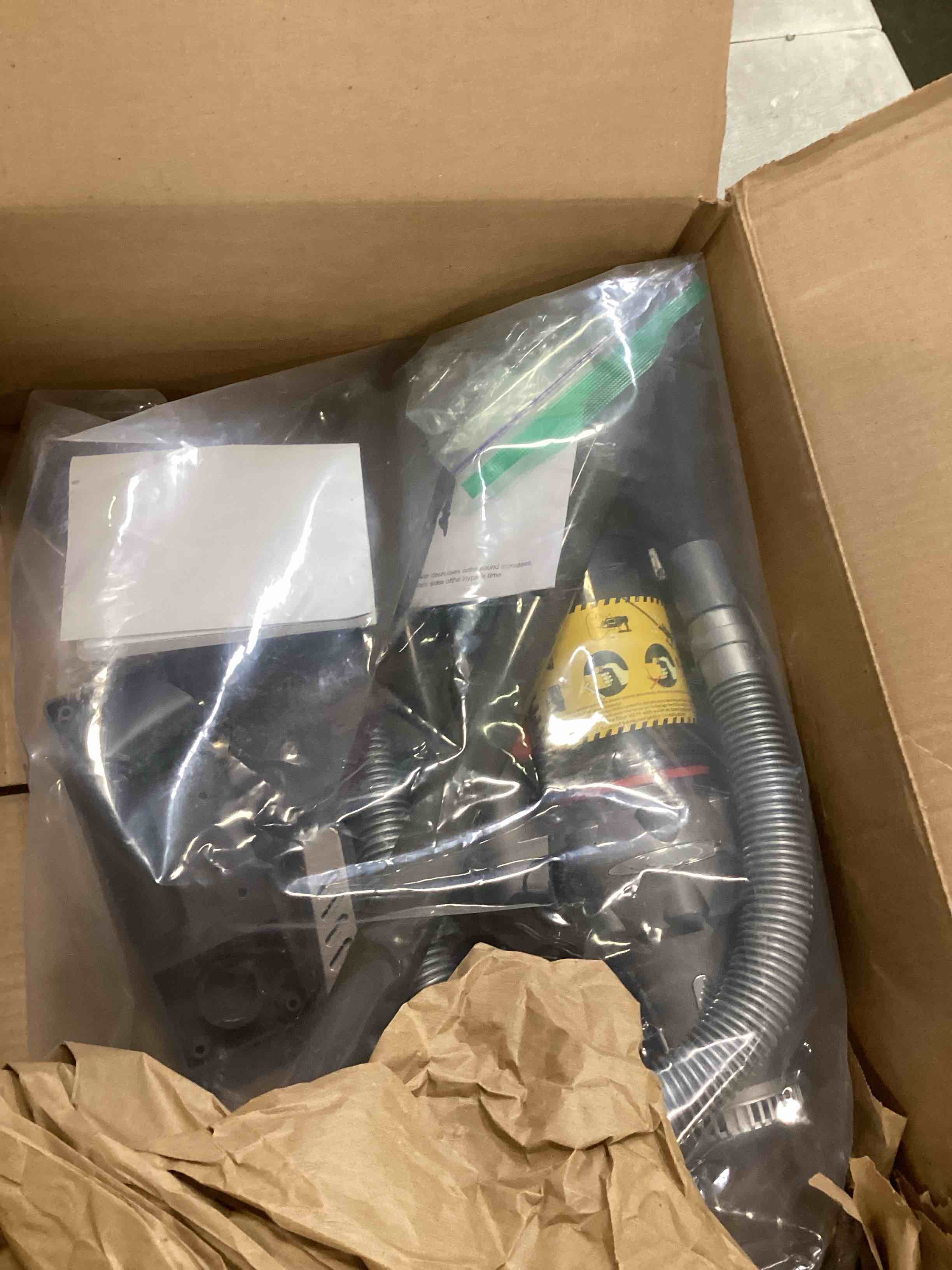 https://s3.amazonaws.com/lotting-images-prod/bidfta/ORG6005365_1709220300187.jpeg