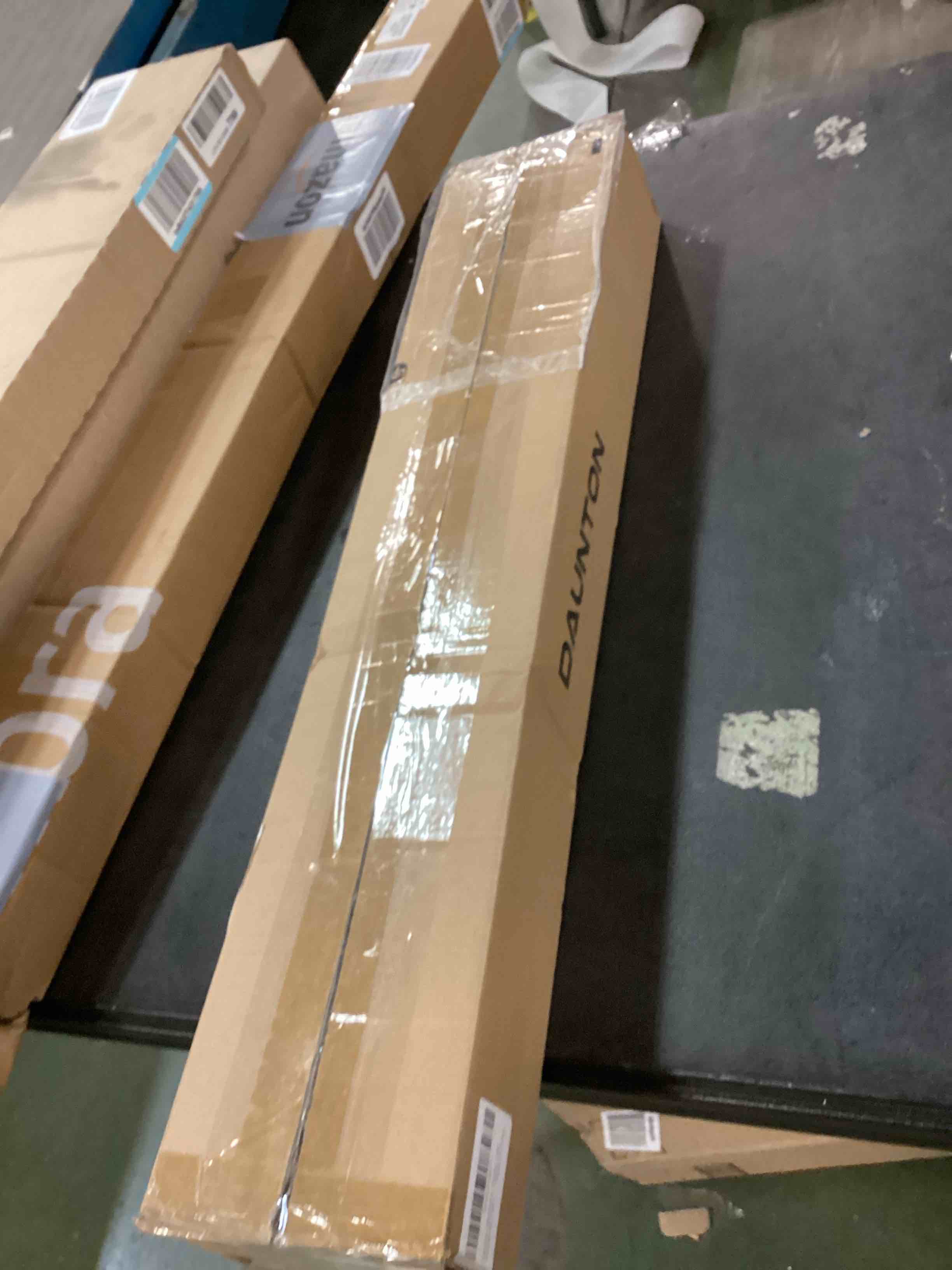 https://s3.amazonaws.com/lotting-images-prod/bidfta/ORG6005643_1709303550698.jpeg