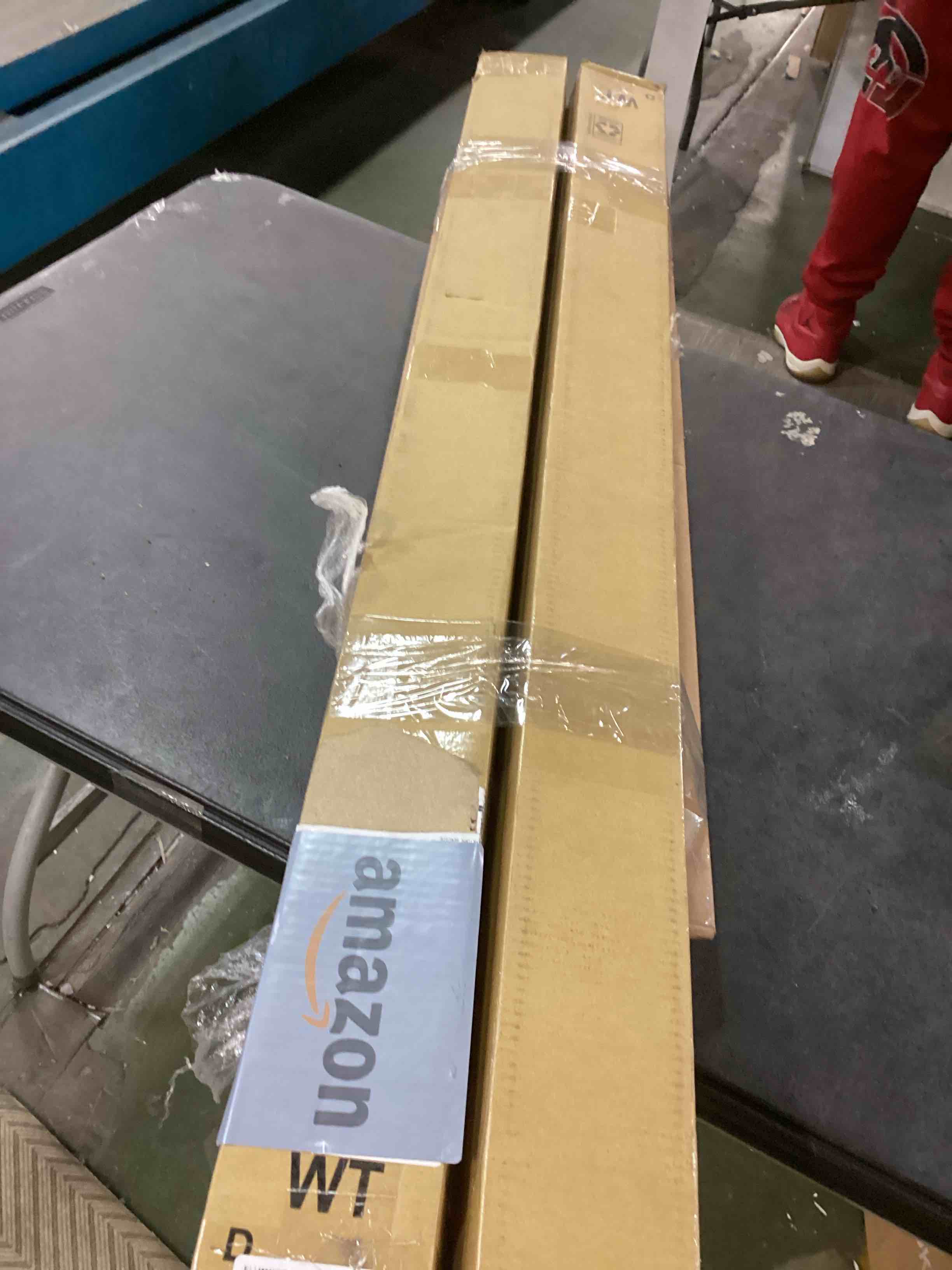 https://s3.amazonaws.com/lotting-images-prod/bidfta/ORG6005817_1709327622778.jpeg