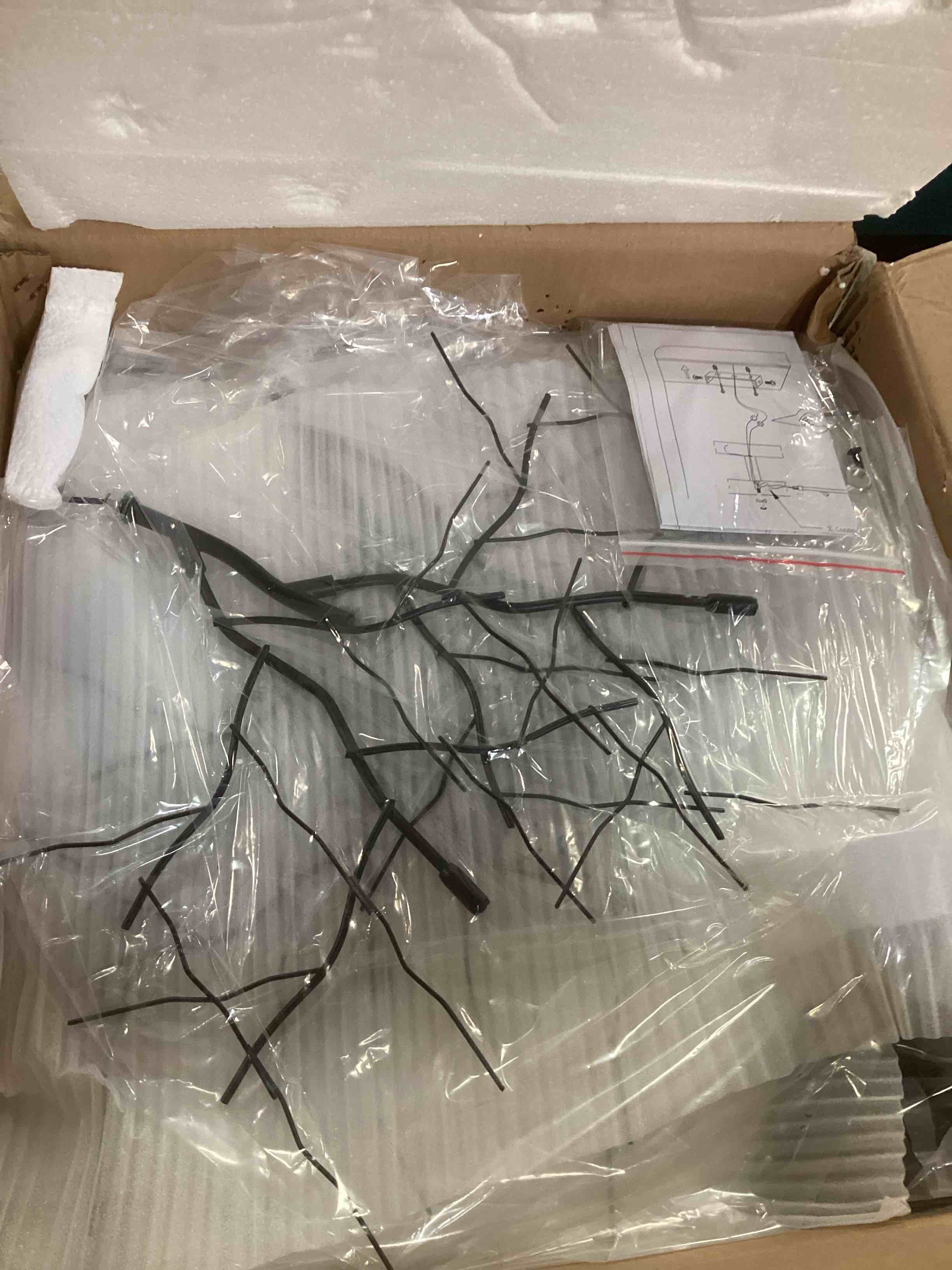 https://s3.amazonaws.com/lotting-images-prod/bidfta/ORG6005945_1709396403650.jpeg