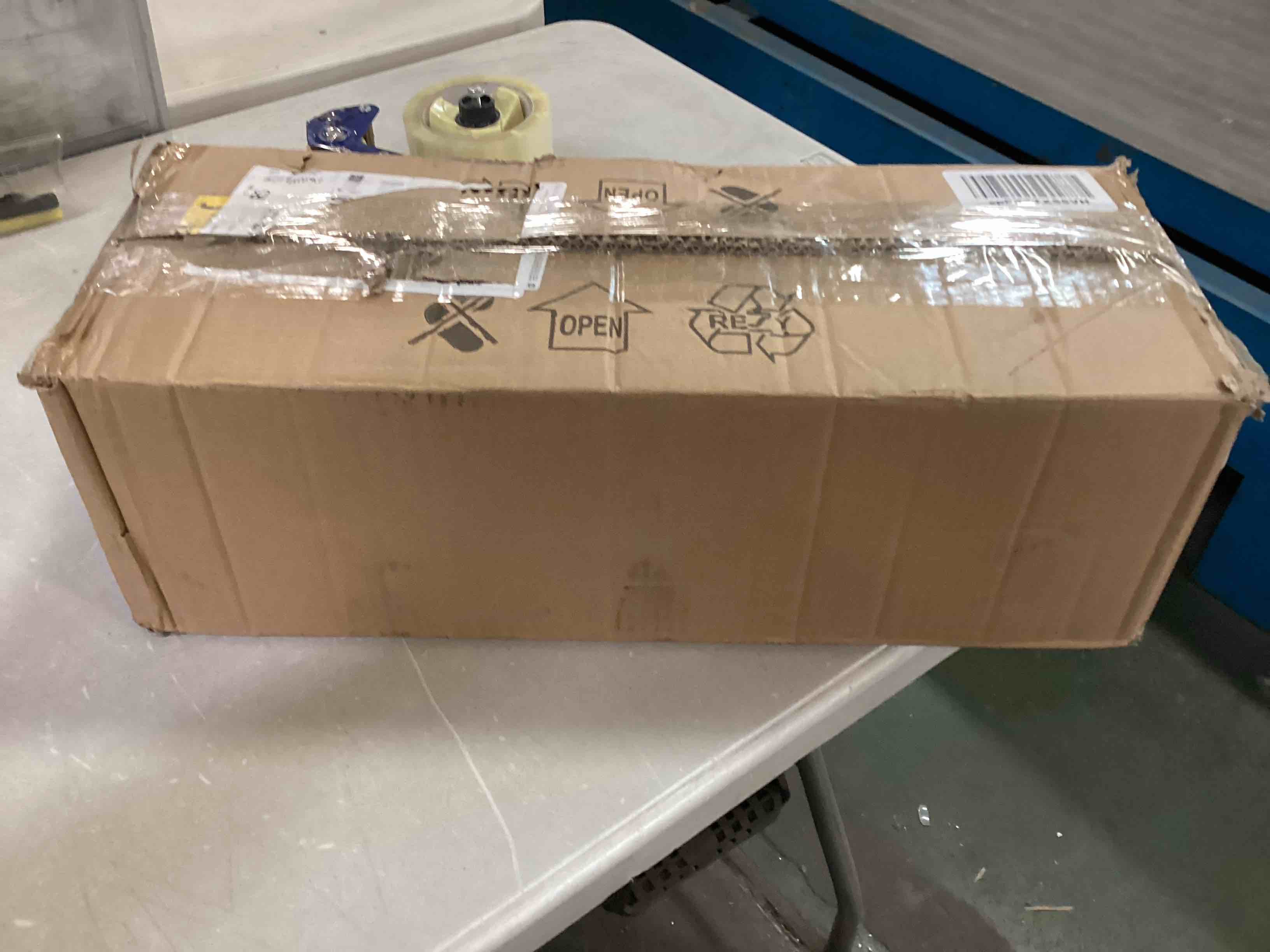 https://s3.amazonaws.com/lotting-images-prod/bidfta/ORG6006180_1709566383335.jpeg