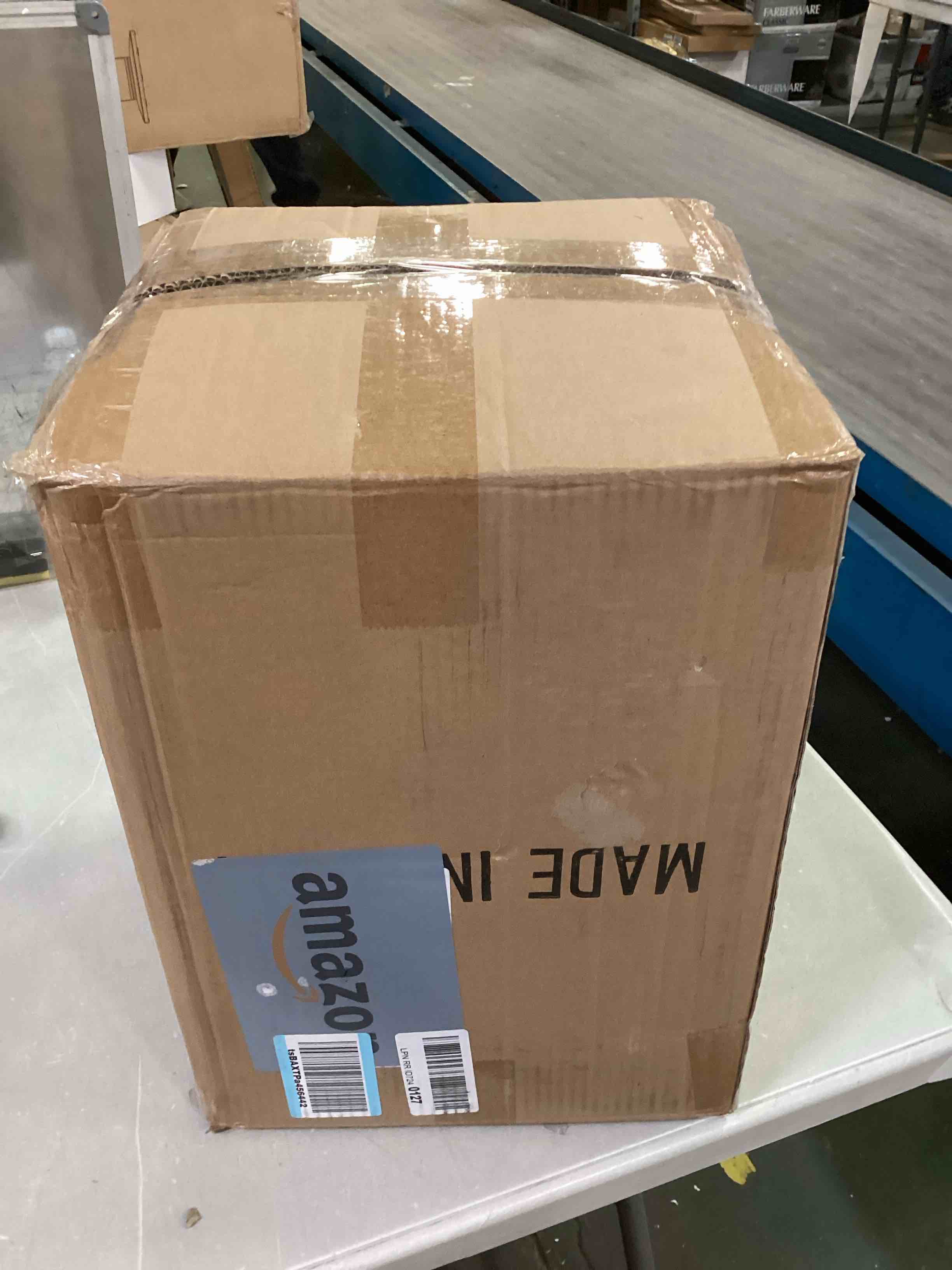 https://s3.amazonaws.com/lotting-images-prod/bidfta/ORG6006280_1709579393099.jpeg
