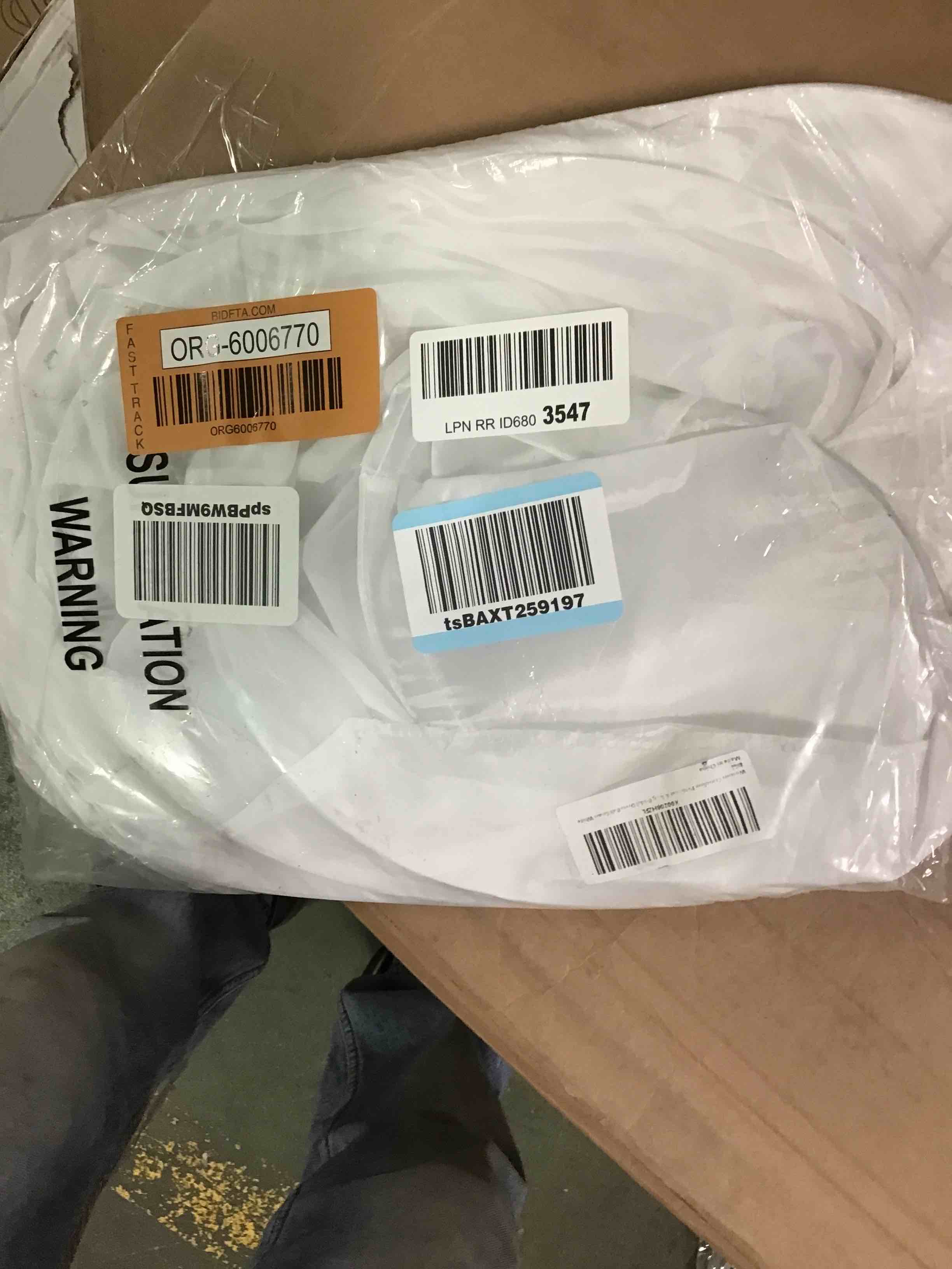 https://s3.amazonaws.com/lotting-images-prod/bidfta/ORG6006770_1709576710085.jpeg
