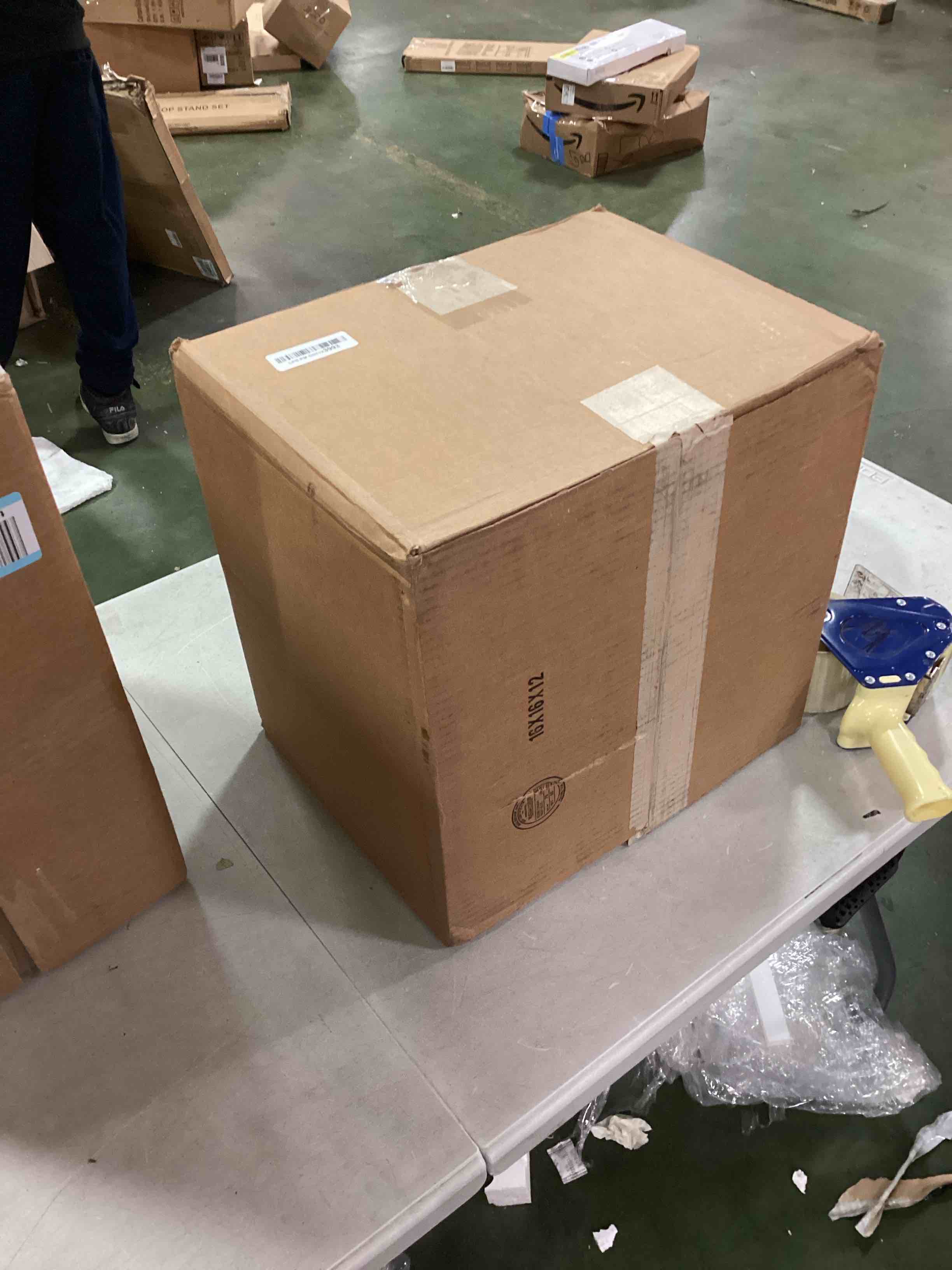 https://s3.amazonaws.com/lotting-images-prod/bidfta/ORG6006902_1709756194680.jpeg